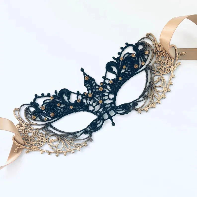 Ana Lace Mask - Black/Gold