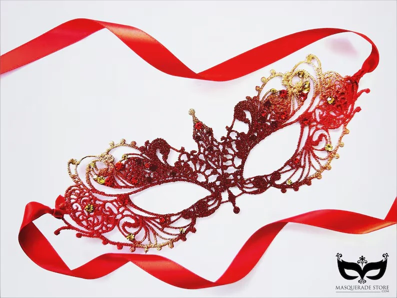 Ana Lace Mask - Red/Gold
