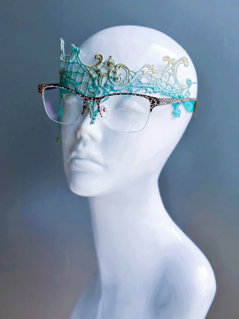 Gilded Eyeglass Noir - Aqua Lace - Image 2
