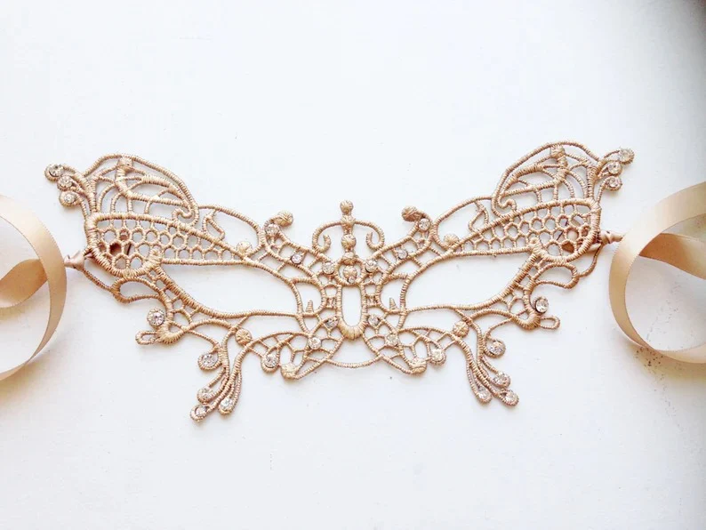 Aurora – Gold Lace Mask - Image 2