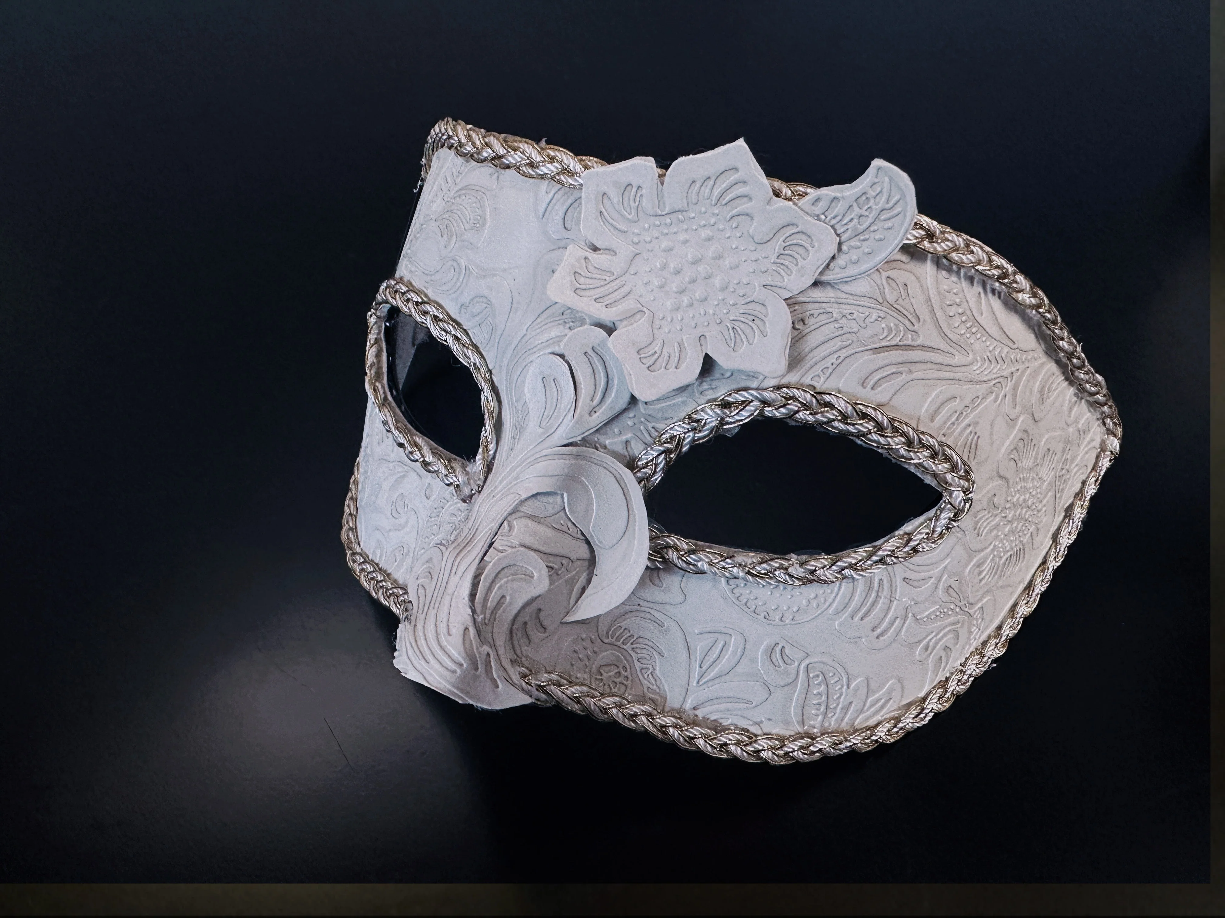 Baroque Mask For Men - Ivory/Gold - Image 3