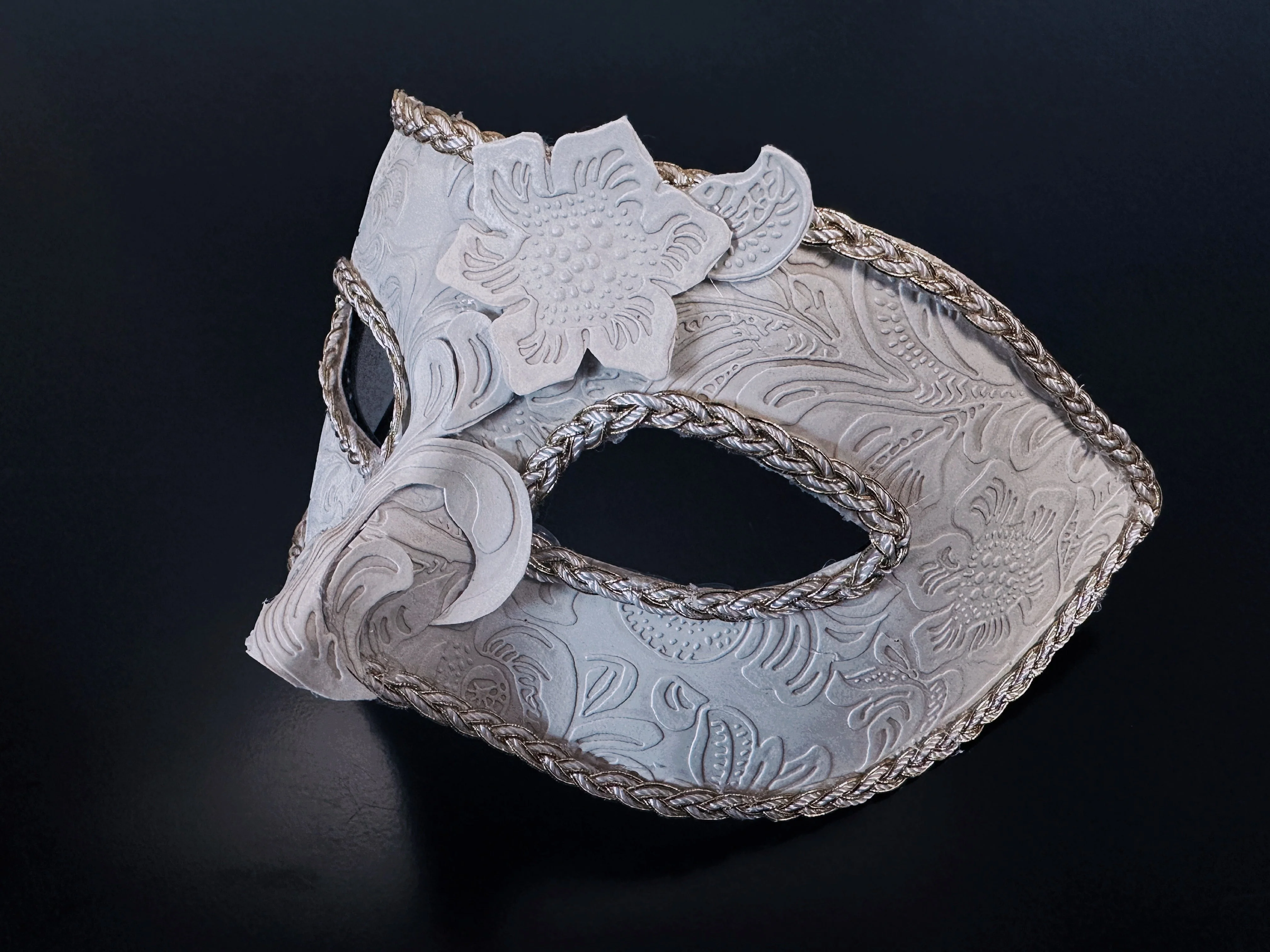 Baroque Mask For Men - Ivory/Gold - Image 5