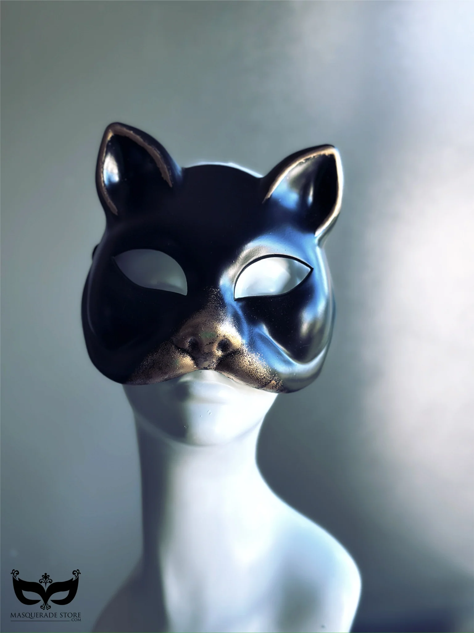 Velvet Whiskers - Black Gold Cat Mask - Image 2