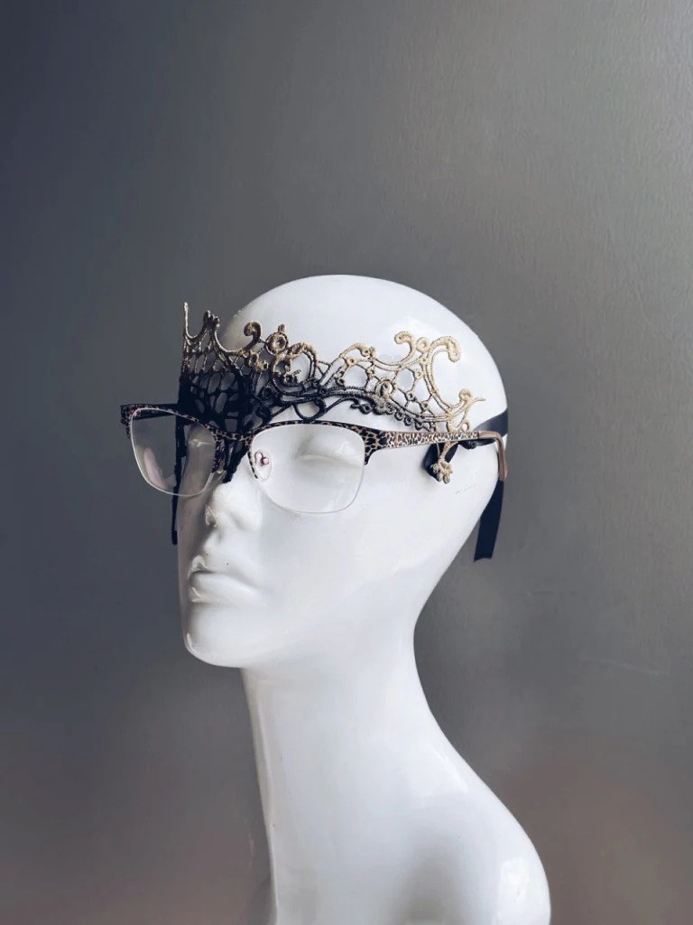Gilded Eyeglass Noir - Gold/Black - Image 3