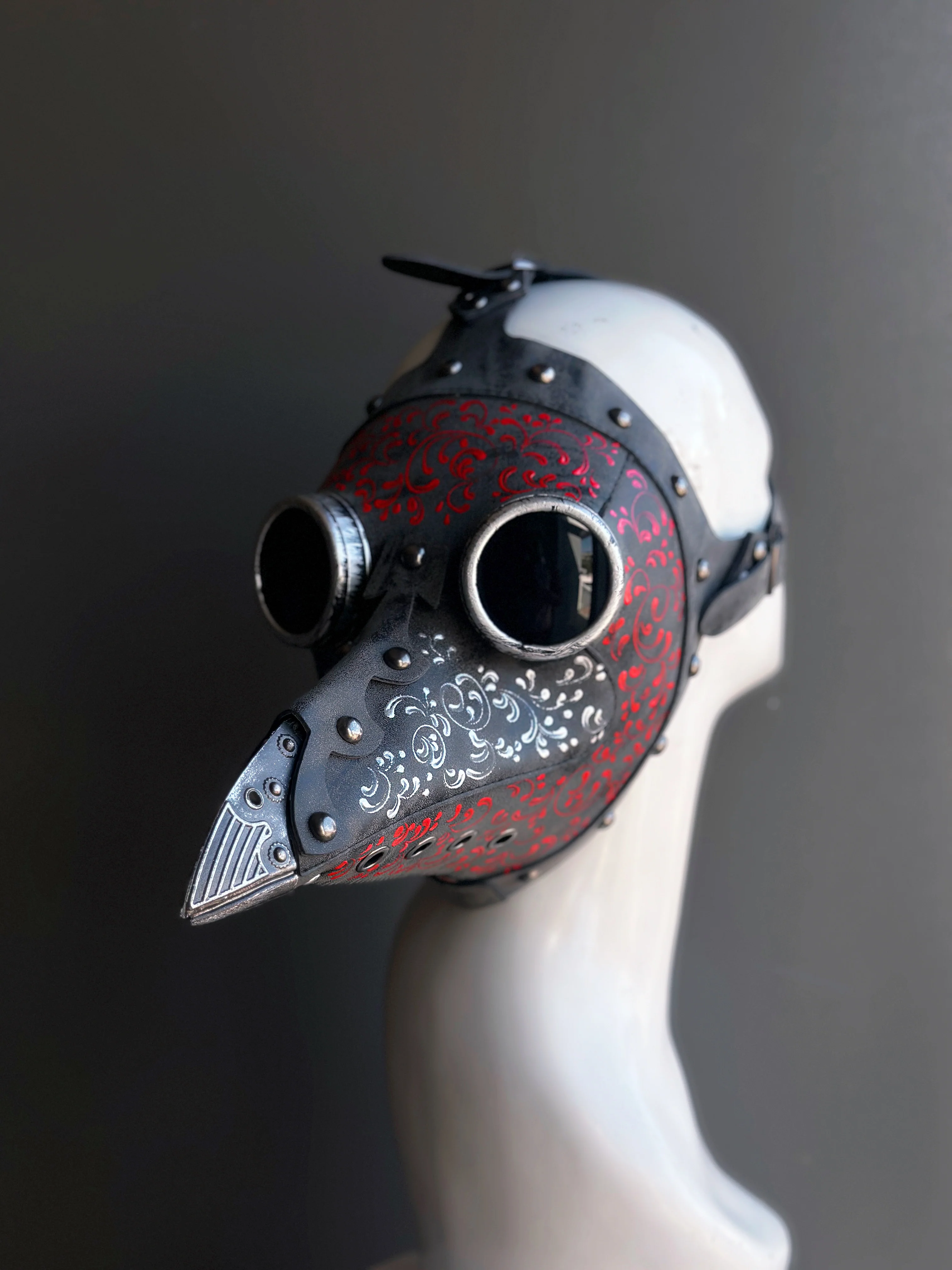 Grey Plague Mask - Filigree - Image 4