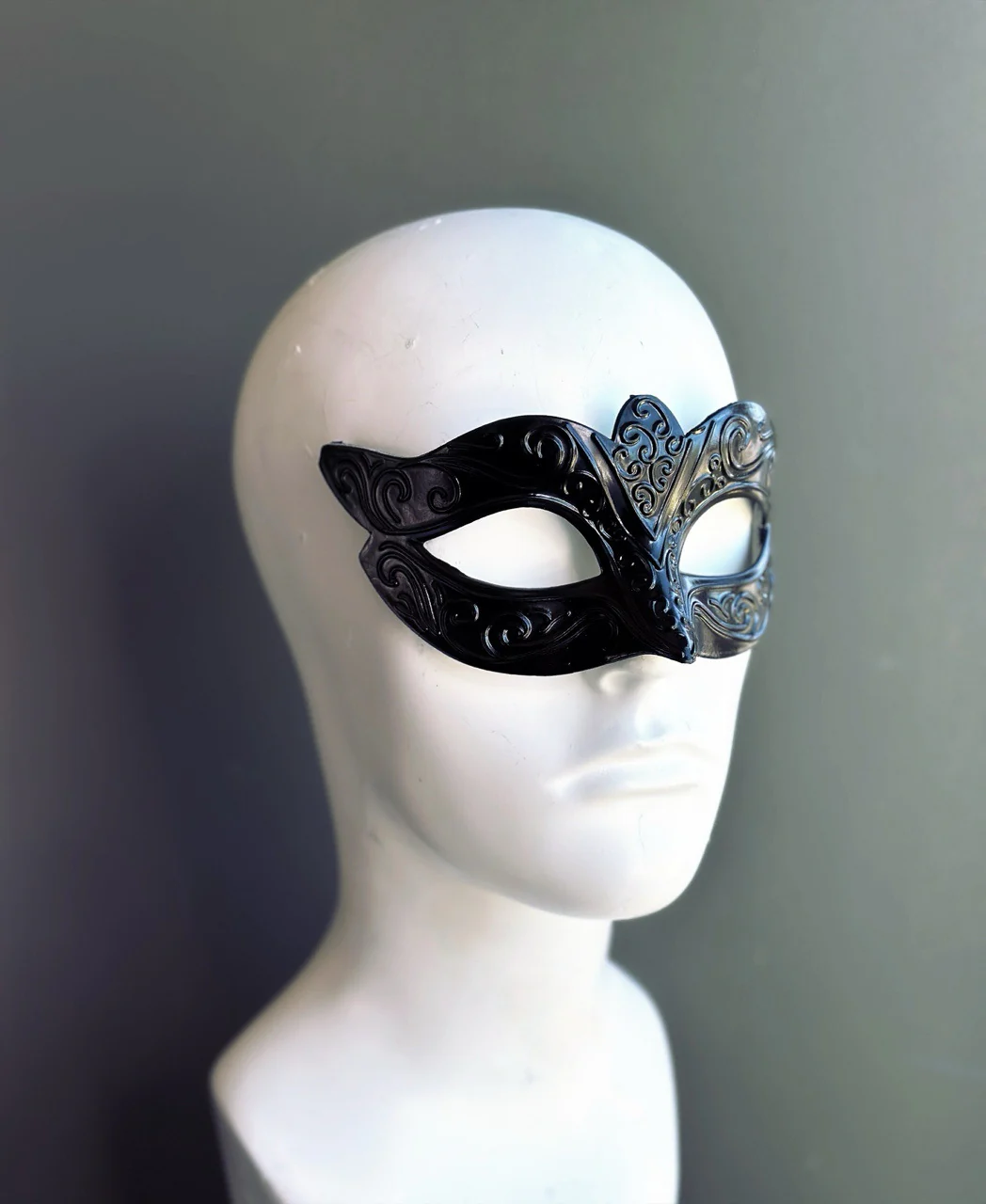 Midnight Noir - Mens Black Mask - Image 2