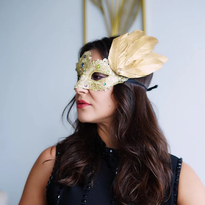 Brocade Gold Mask - Gold Feathers