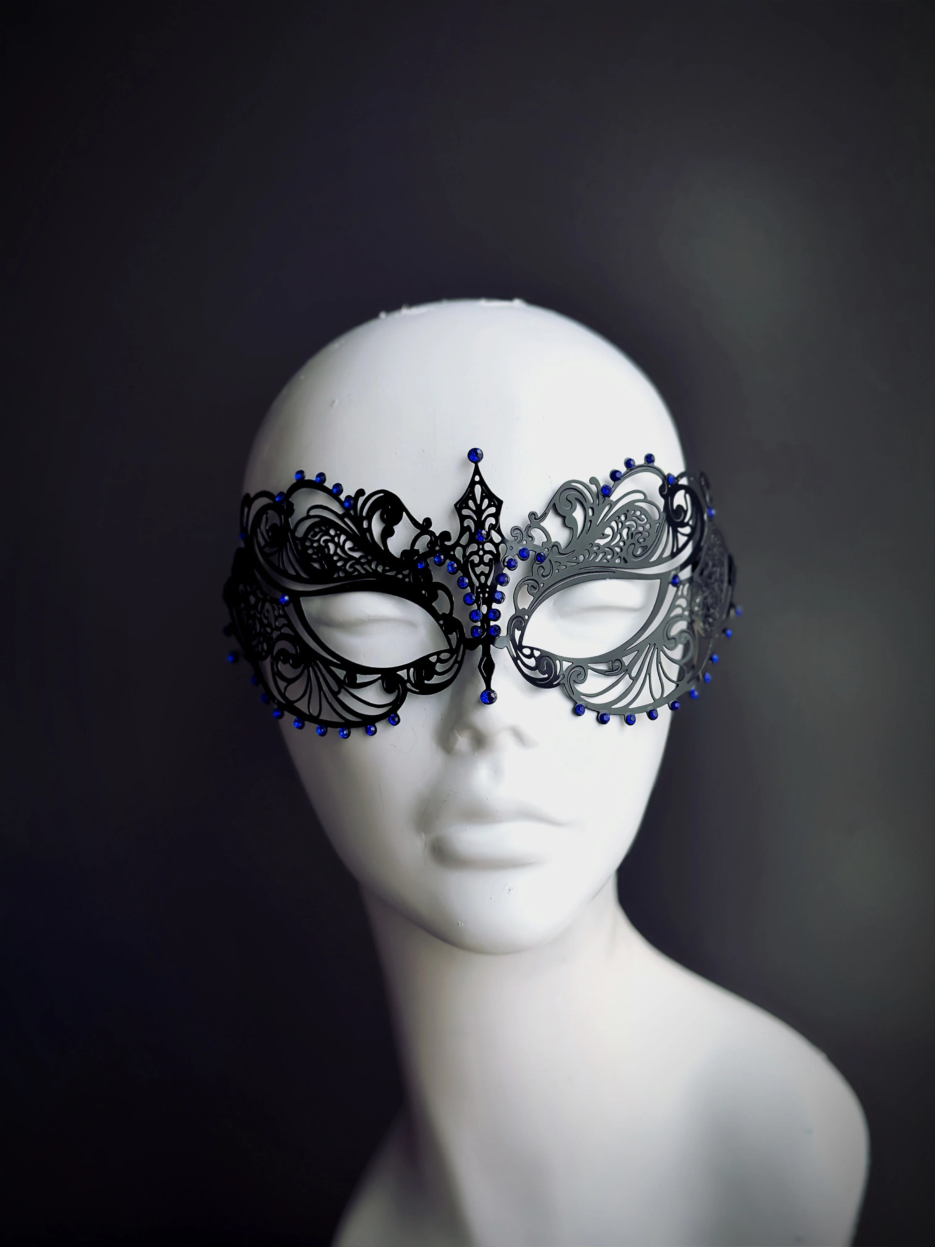Ana Black Metal Mask - Black - Image 3