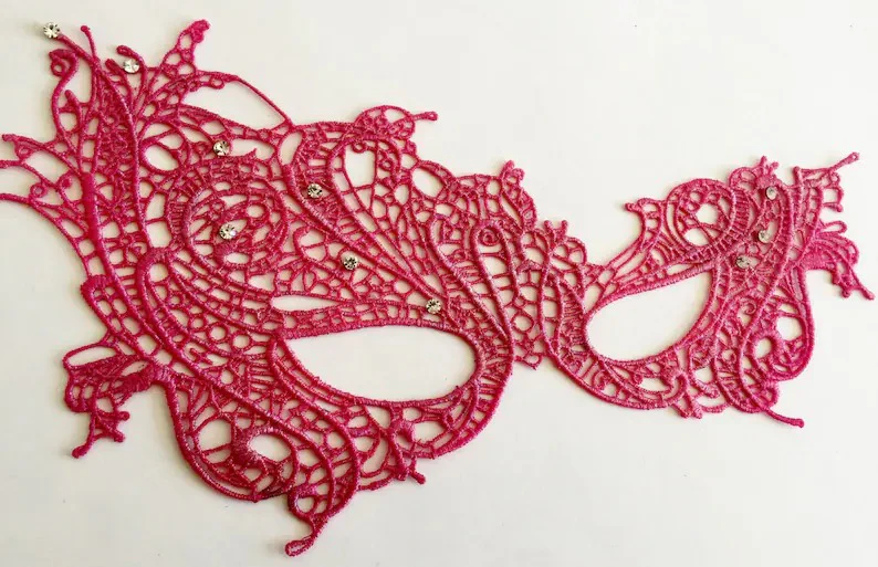 Elizabeth Lace Mask - Hot Pink
