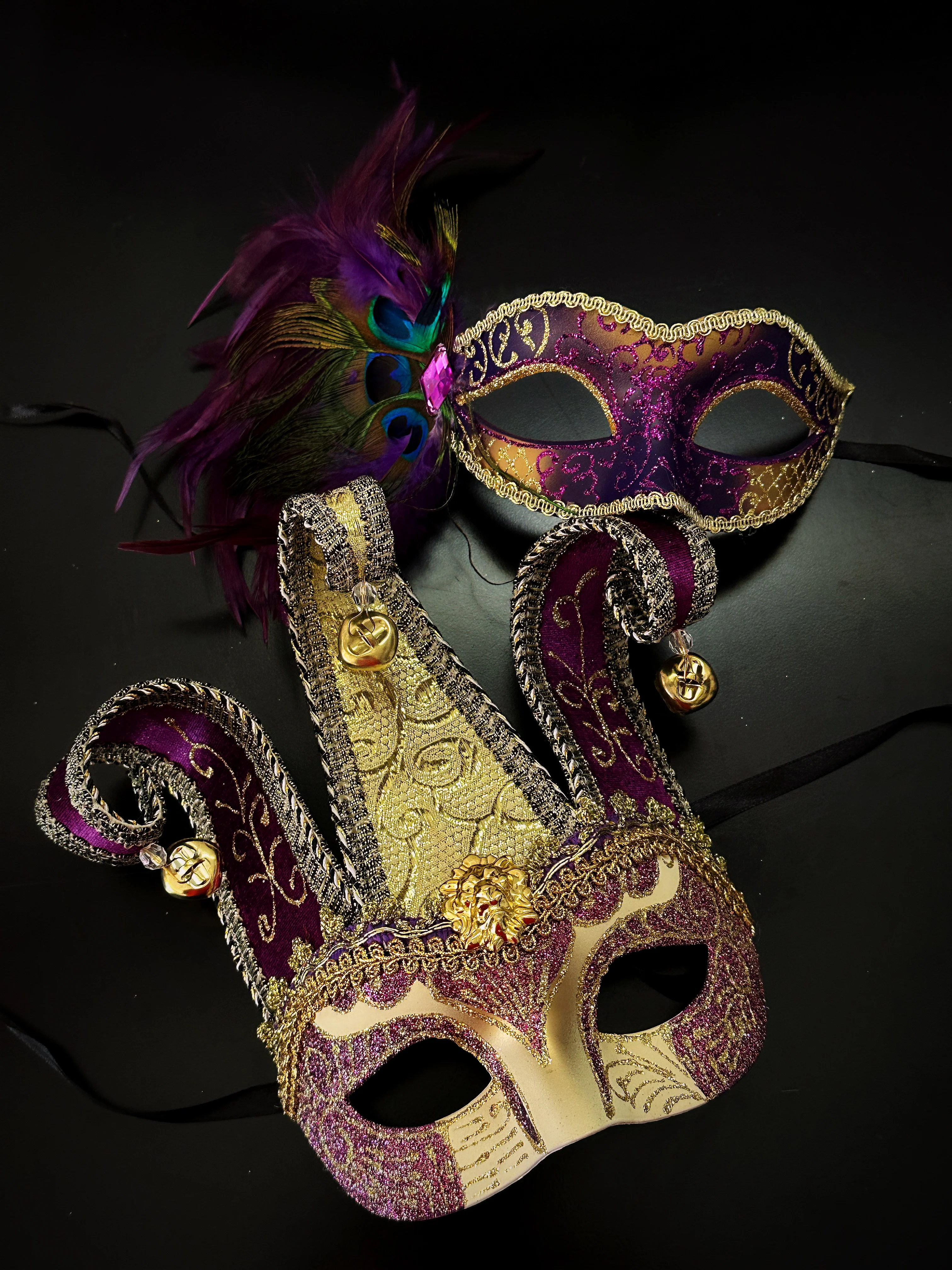 Jester Venetian Pair - Purple/Gold