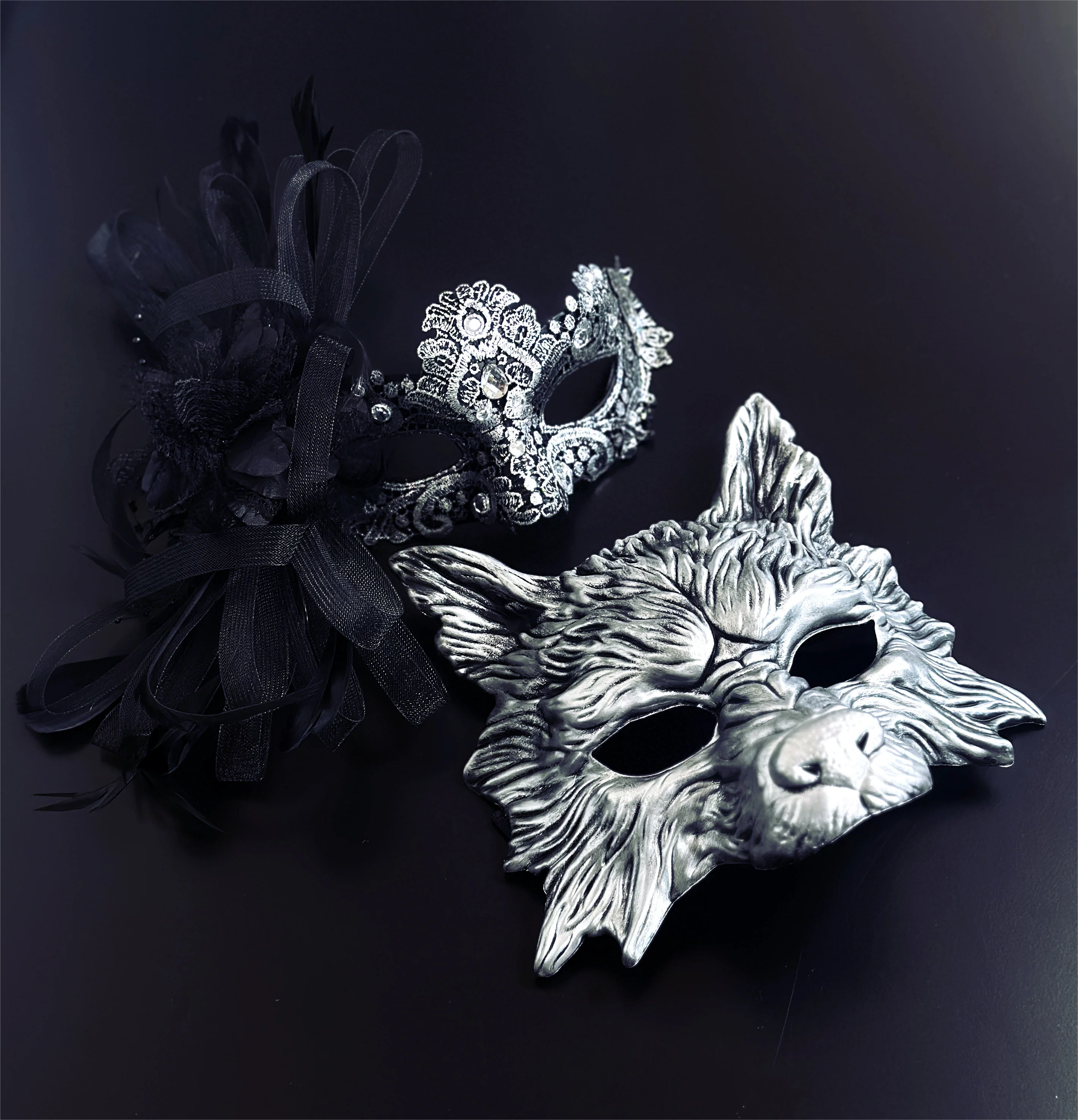 Moonlit Shadow Feather Duo - Silver - Image 2