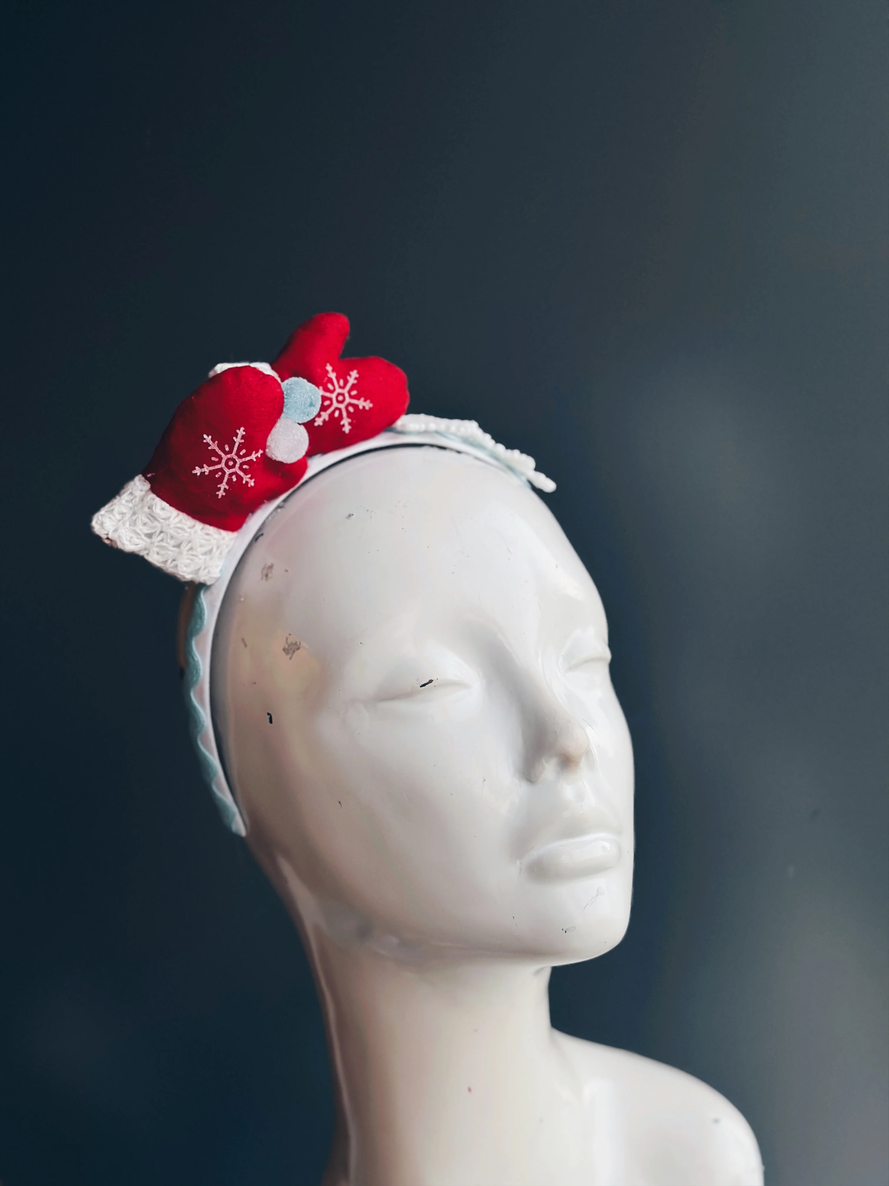 Cozy Winter Mittens Headband - Image 3