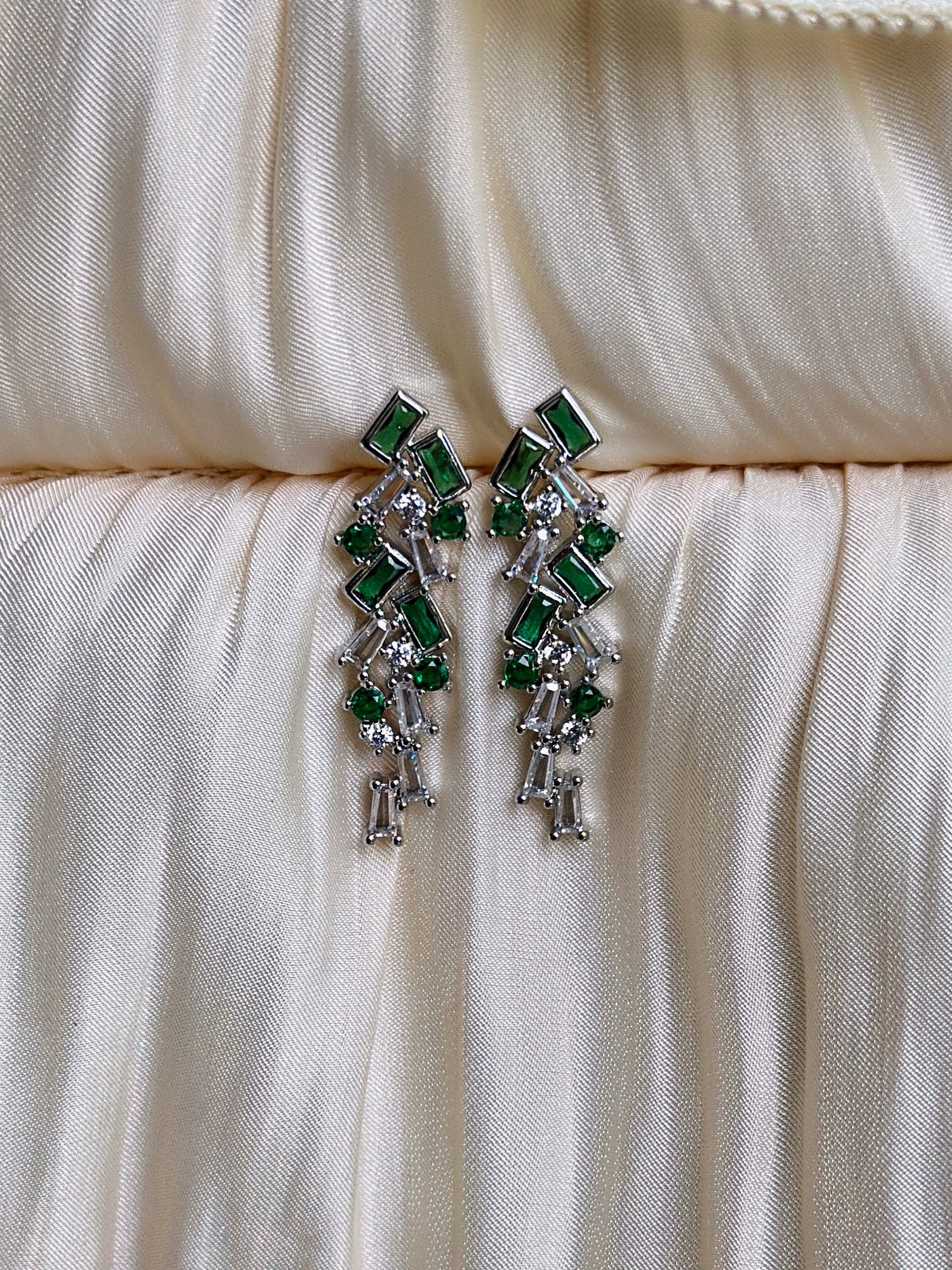 Elphaba - Earrings (Emerald/Silver)