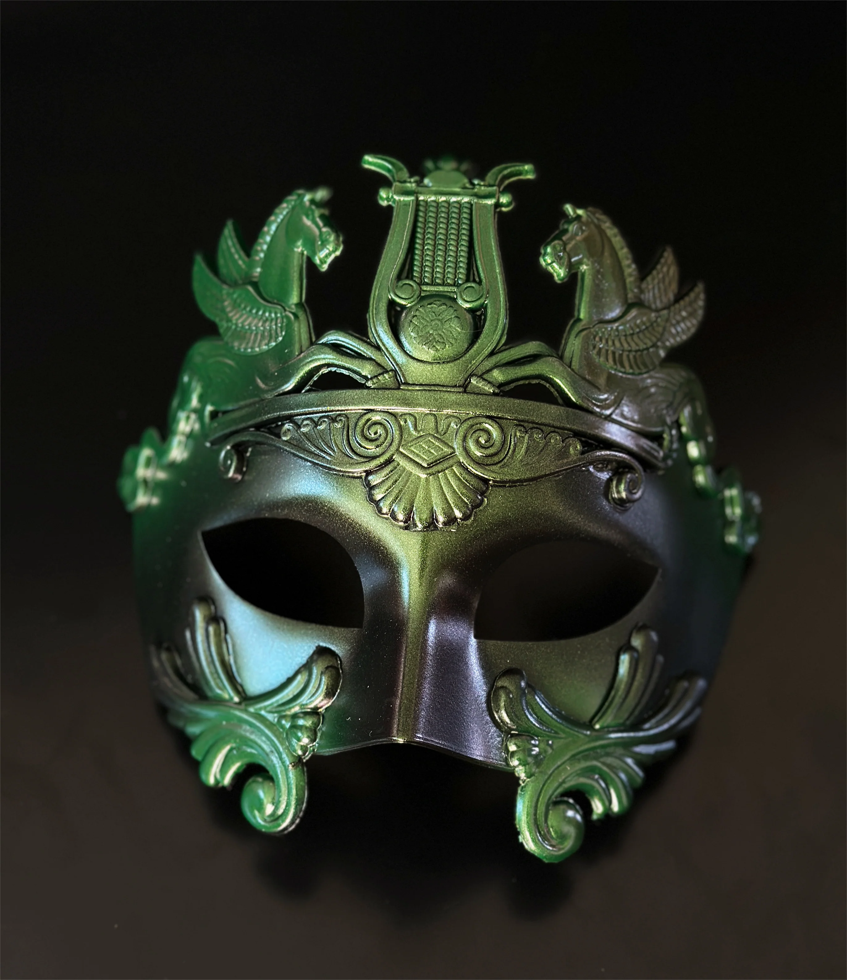 Roman Horse Regent Duo - Gold & Green metallic - Image 4