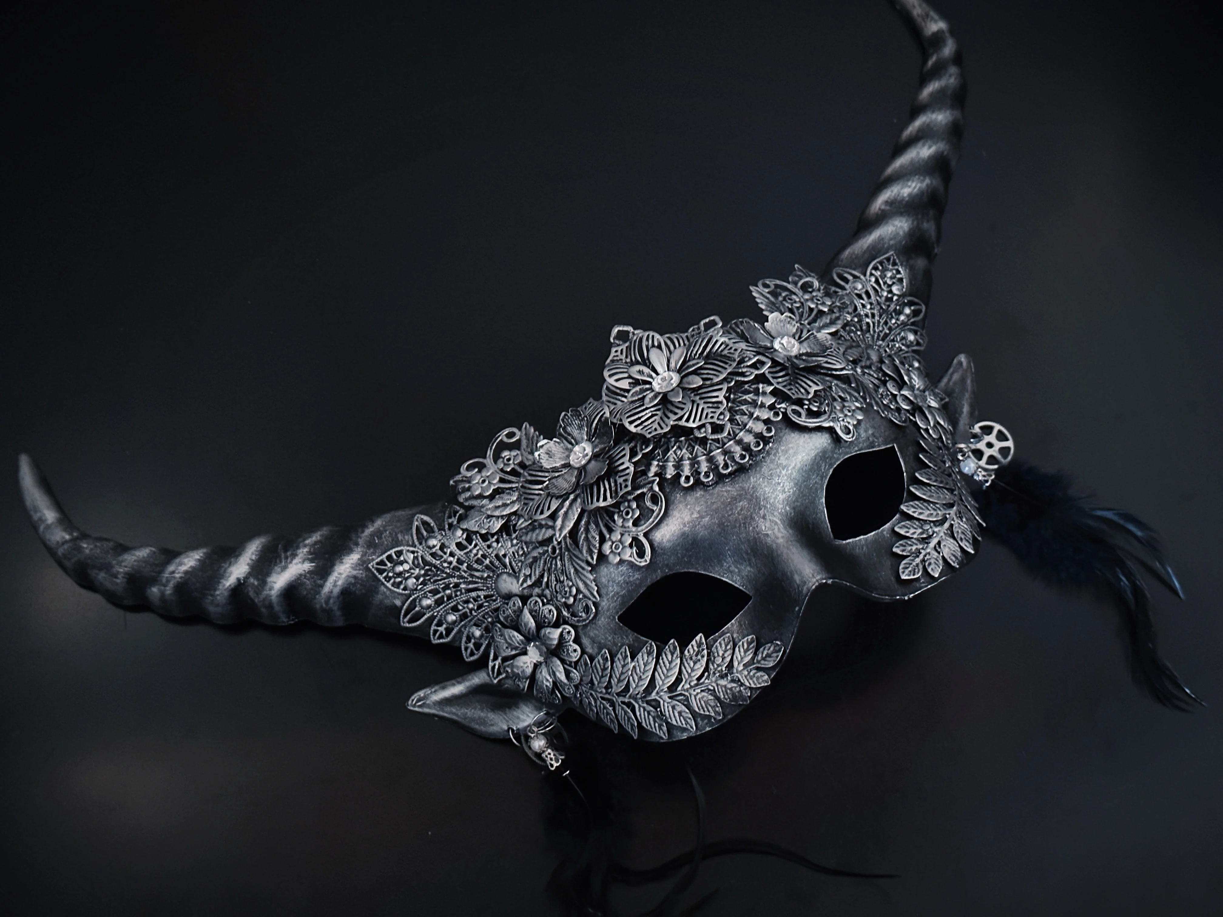 Mythical Horn Mask - Floral Fantasy Silver - Image 2