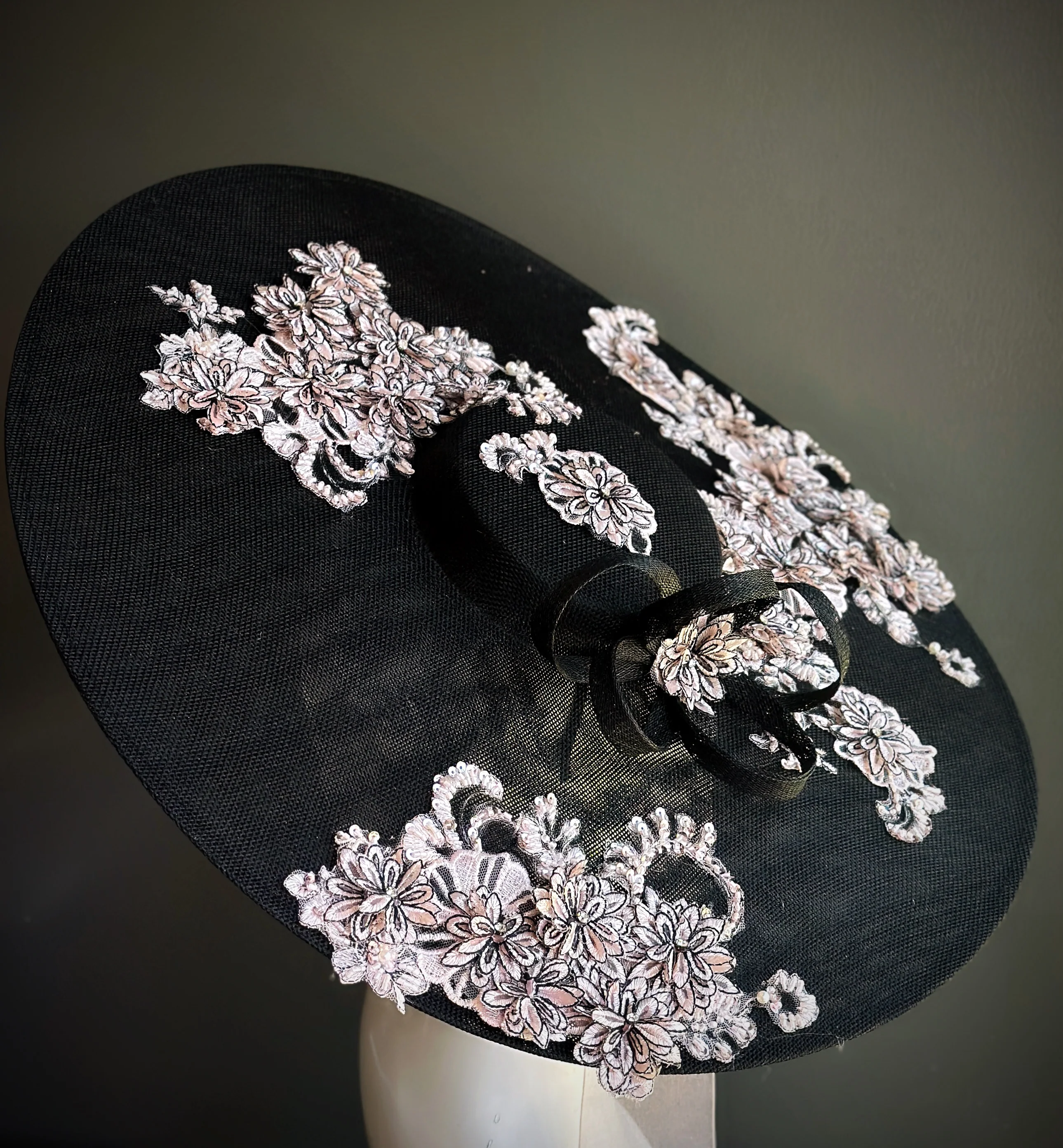 Vintage Noir Lace Fascinator