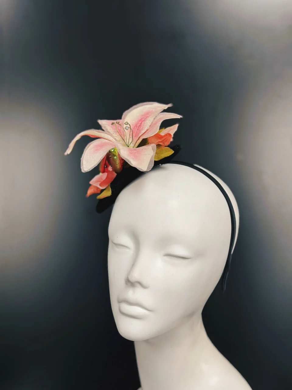Fascinator Hat - Lovely Lily - Image 6