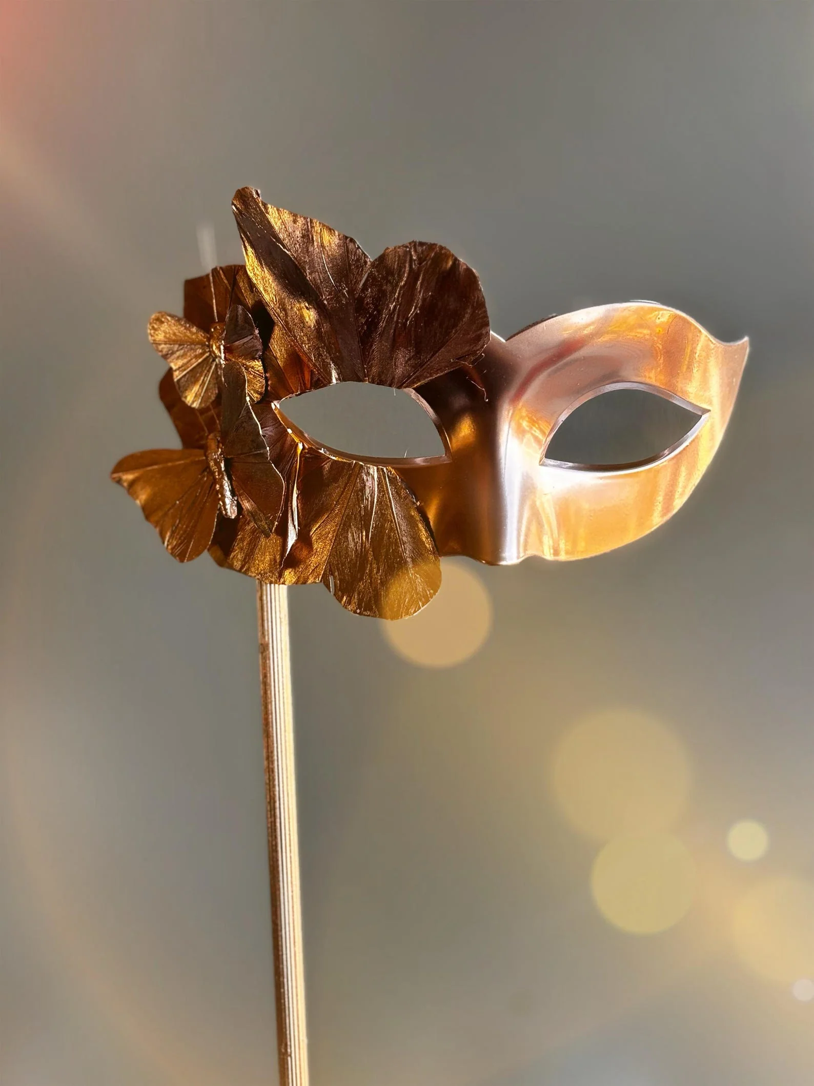 Golden Wing Mask - Handheld Stick