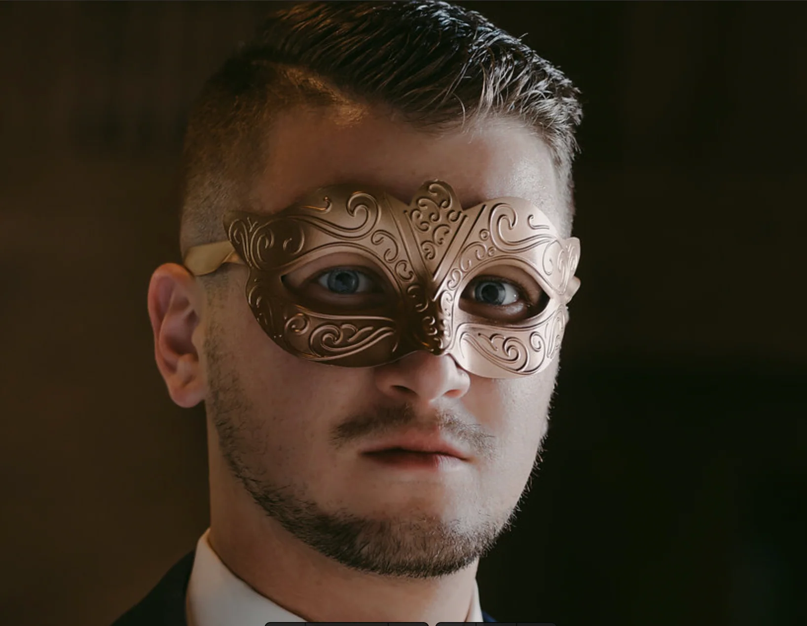 Venetian Gold Mens Mask
