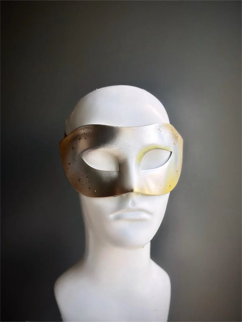 Eclipse - Two Tone Mask - Image 3