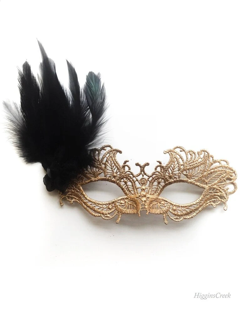 Golden Noir – Black Feathers