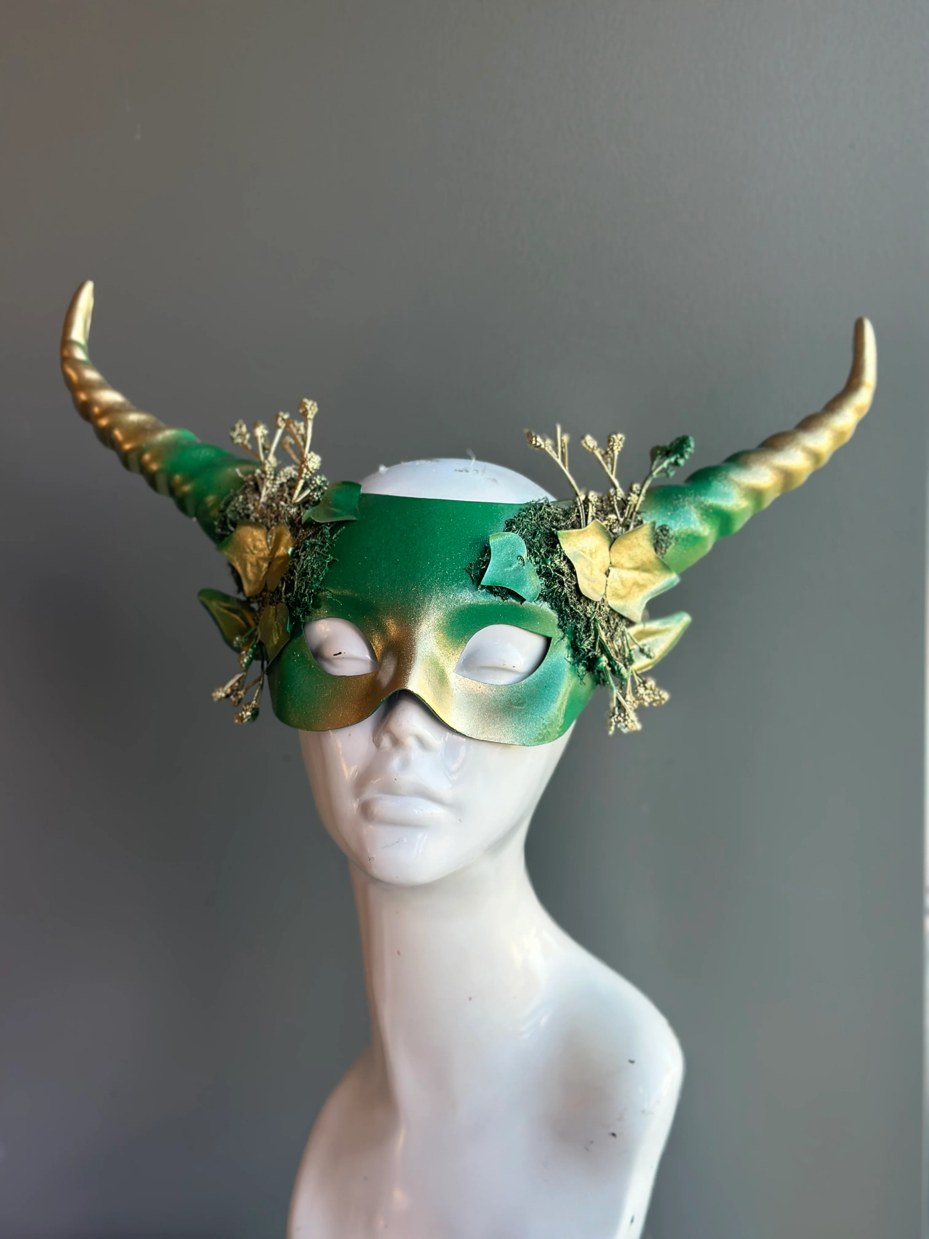 Horned Mask - Enchanted Green