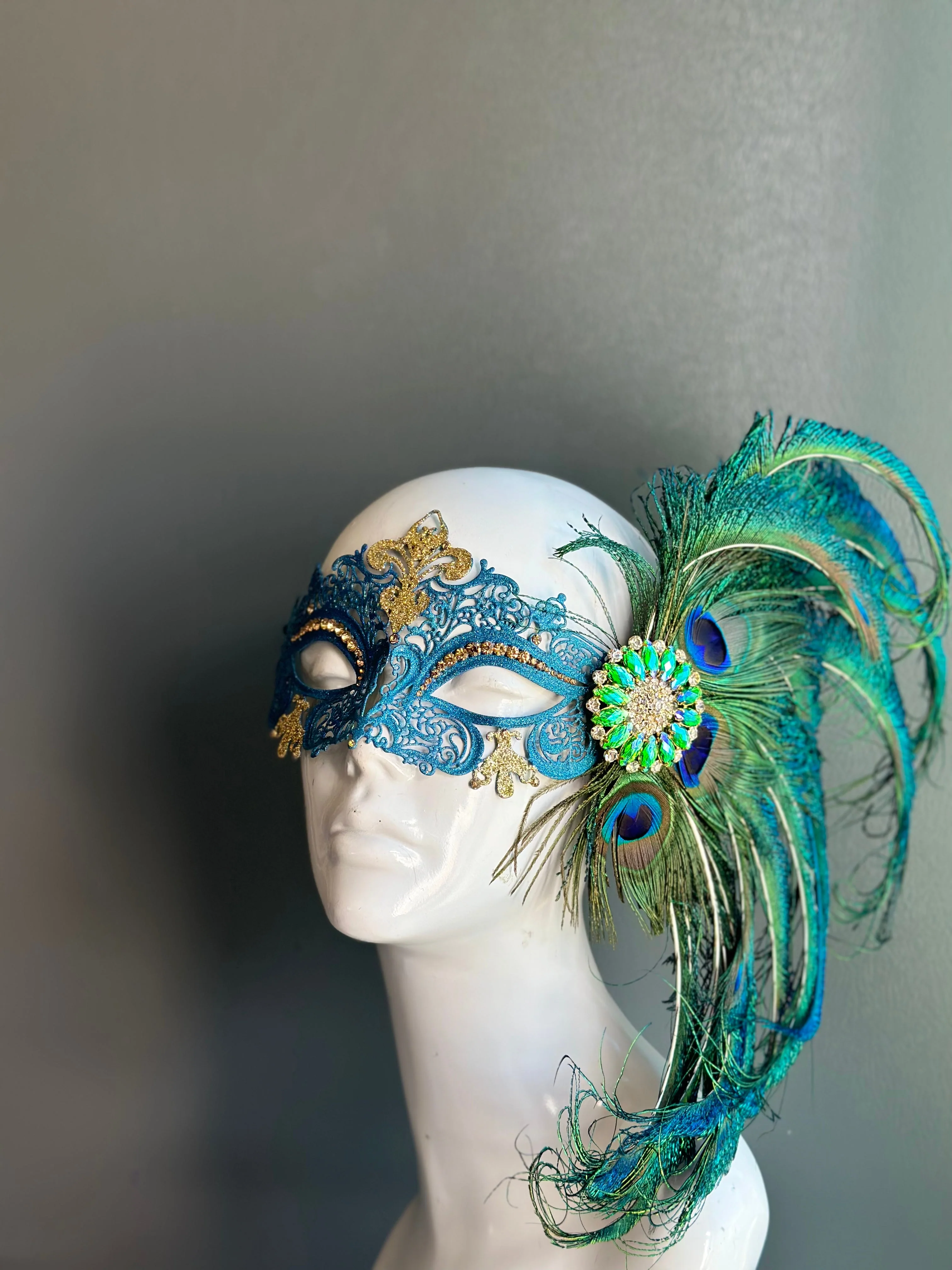 Turquoise Goddess Mask - Peacock feathers - Image 2