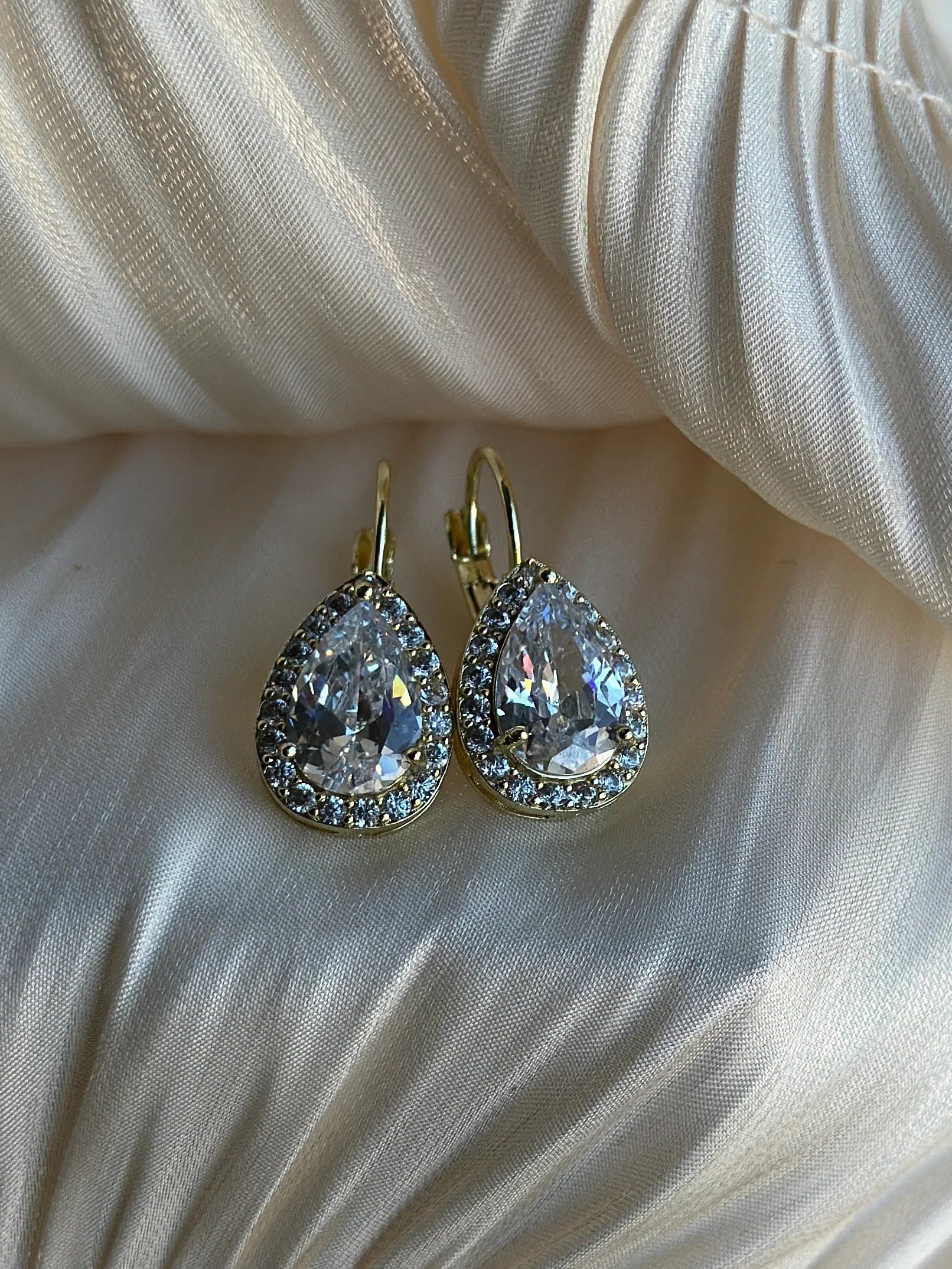 Starlume Teardrop Halo Earrings (Gold) - Image 2