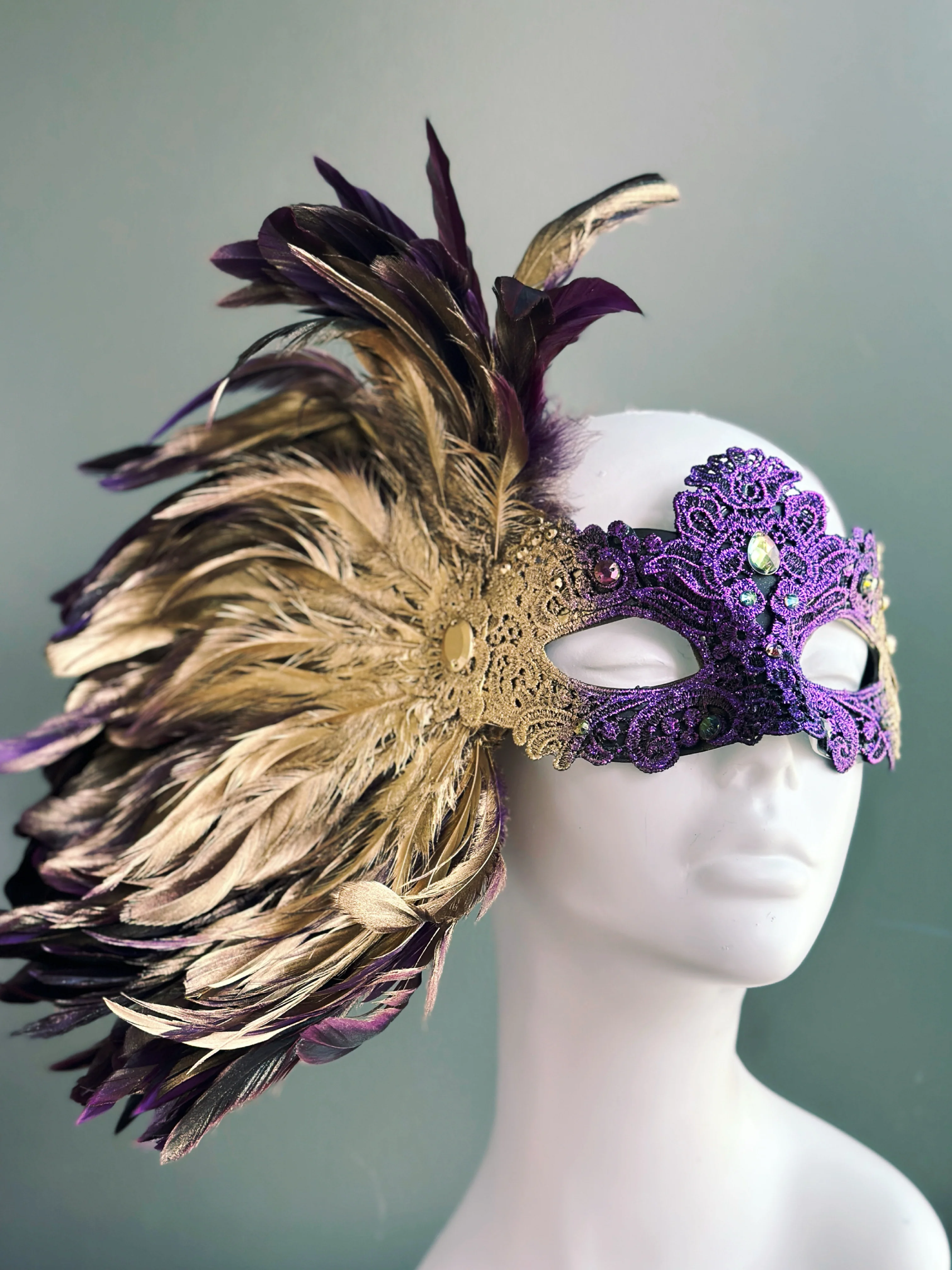 Lux Feather Mask - Purple Royale