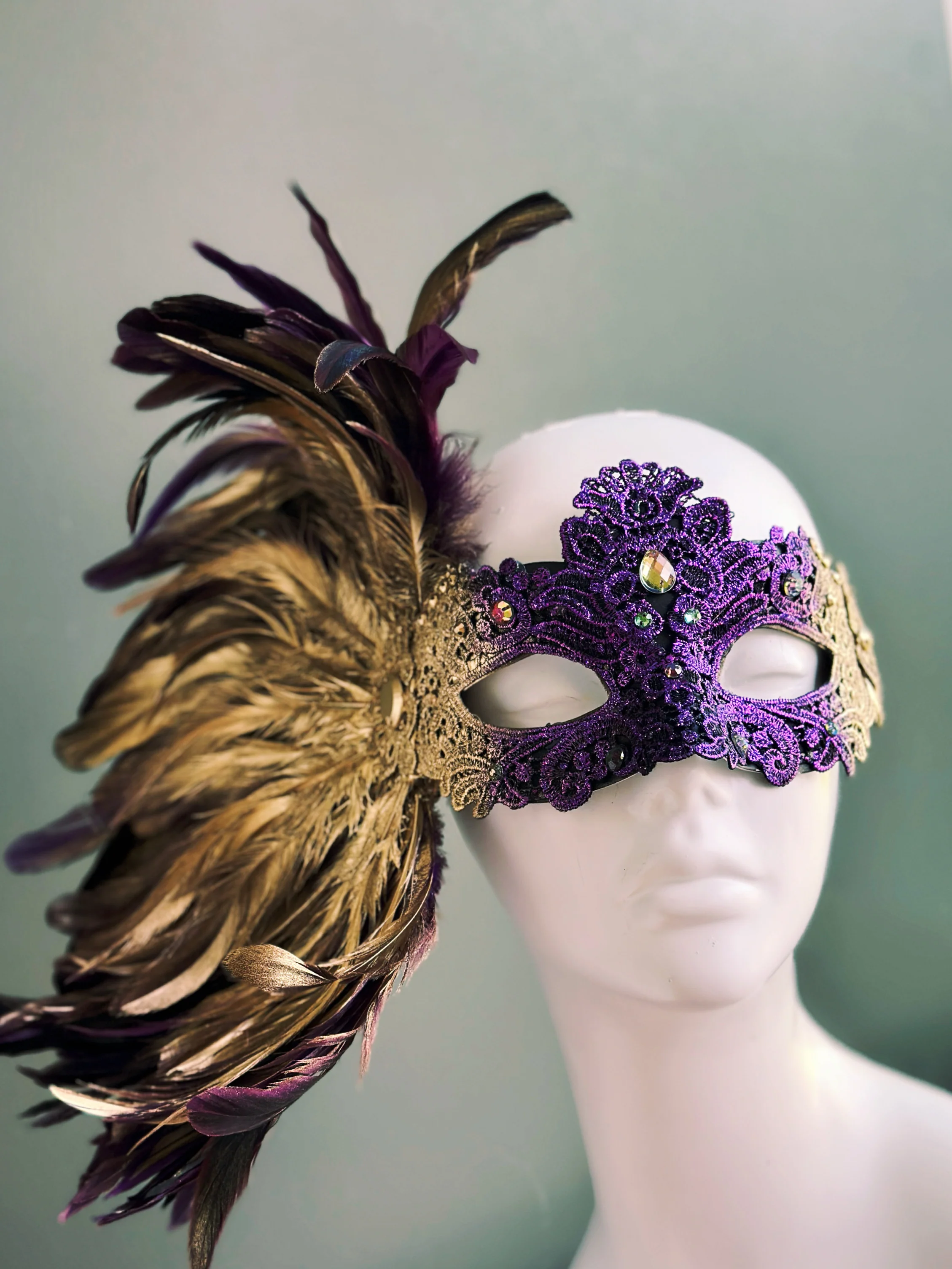 Lux Feather Mask - Purple Royale - Image 3