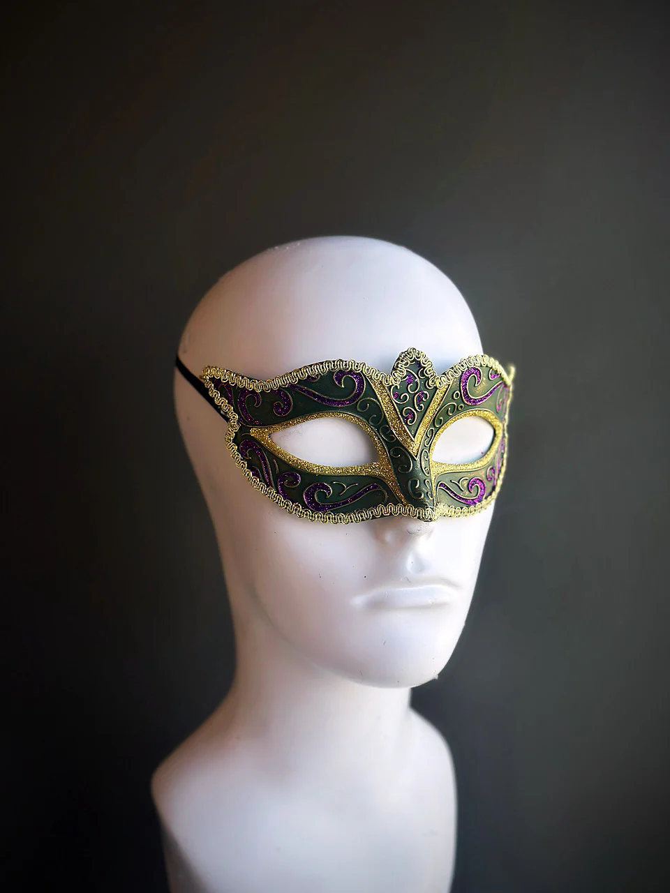 Mardi Gras Elegant Venetian Mask - Image 2