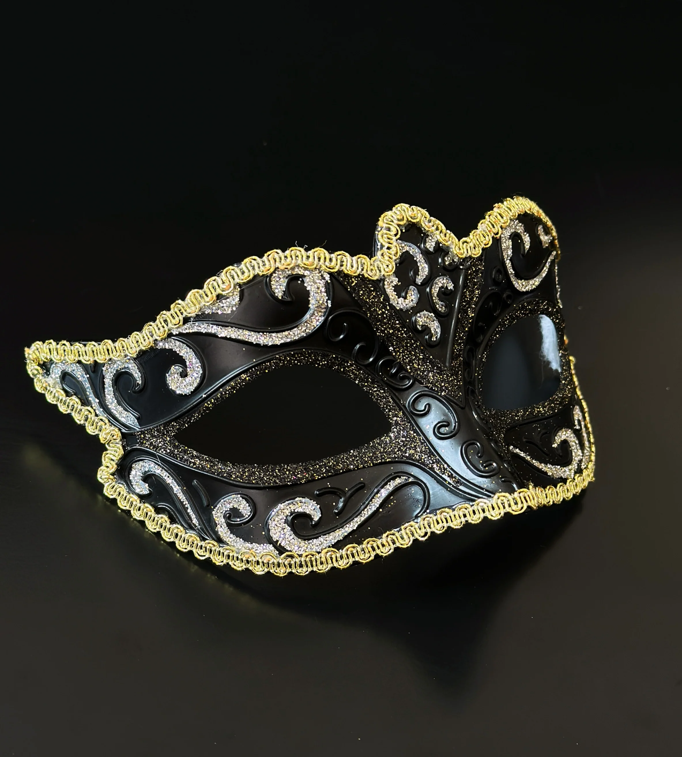Nocturne Midnight Mask - Black and Gold - Image 2