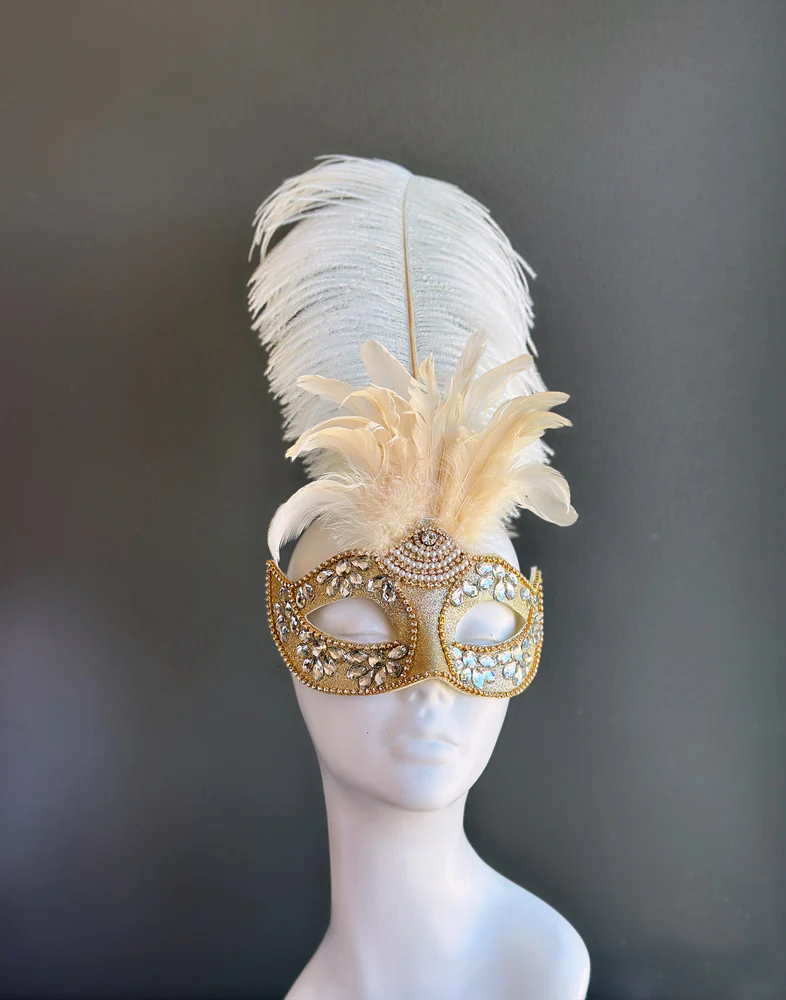 Imperiale Feather Mask