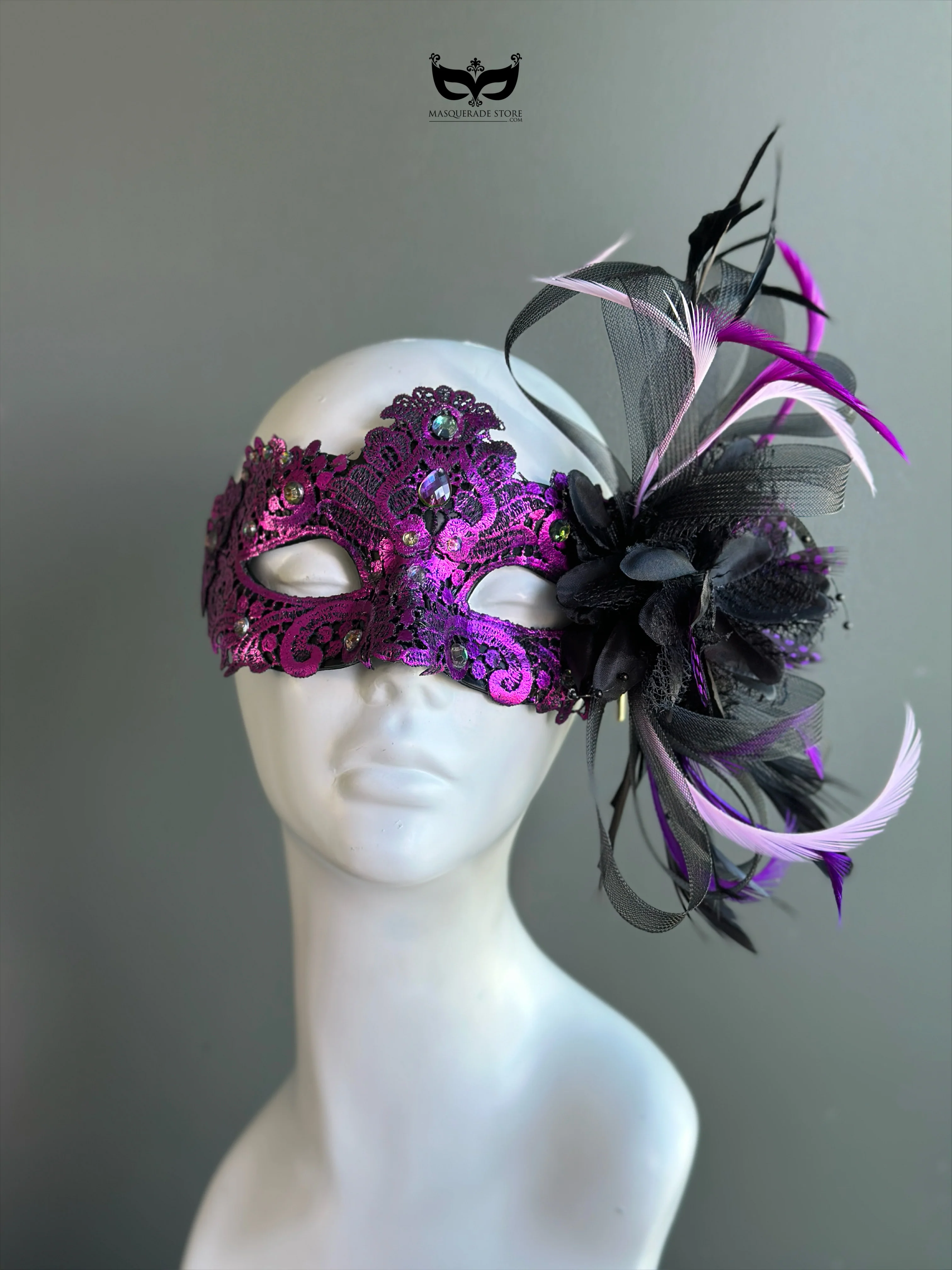 Macrame  Mask - Purple/Black - Image 3