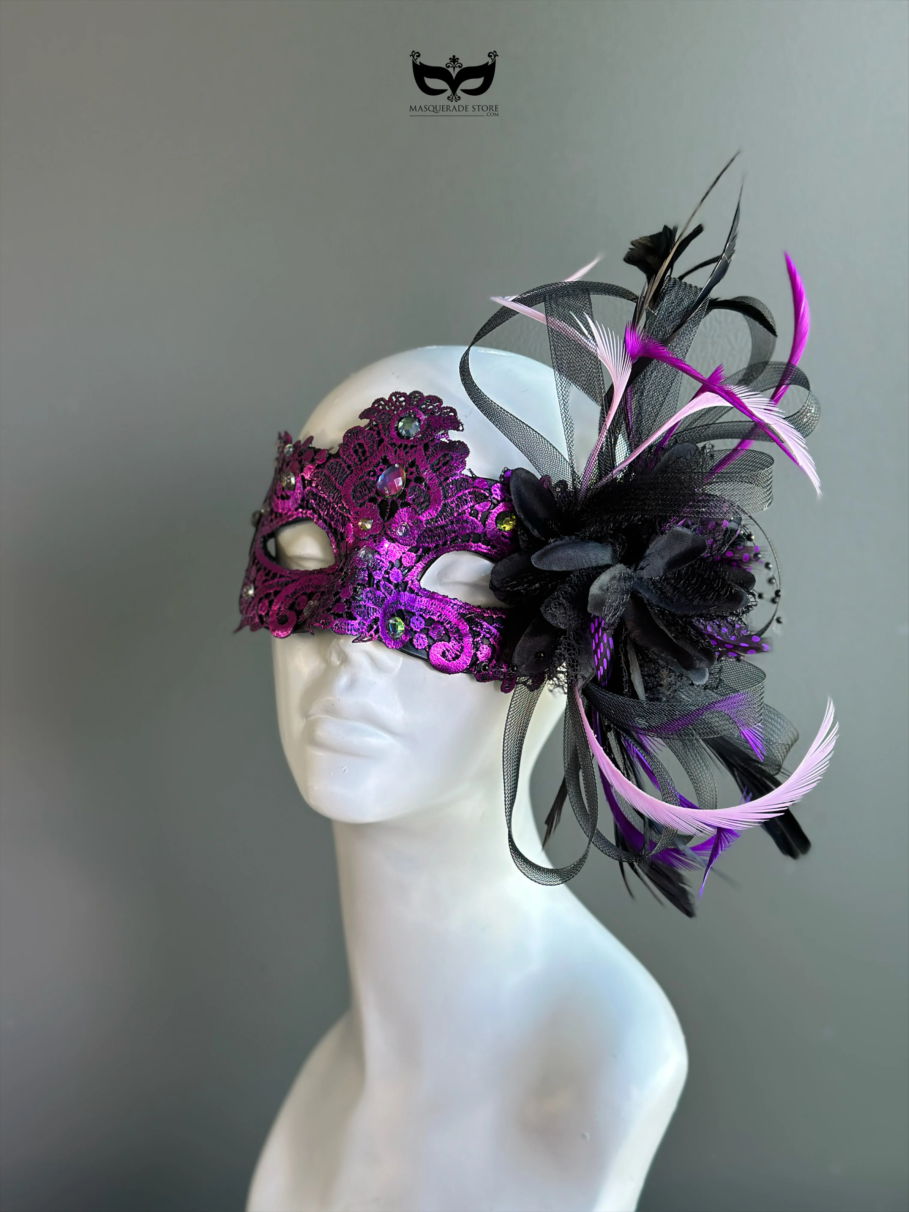 Macrame  Mask - Purple/Black - Image 4