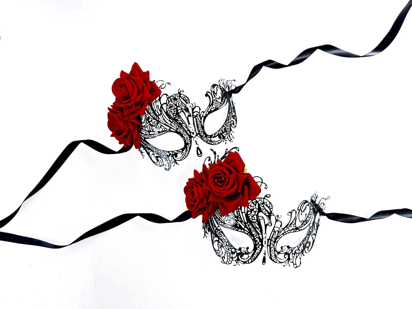 Rose Eclipse – Black & Red Mother Daughter Mask Duo