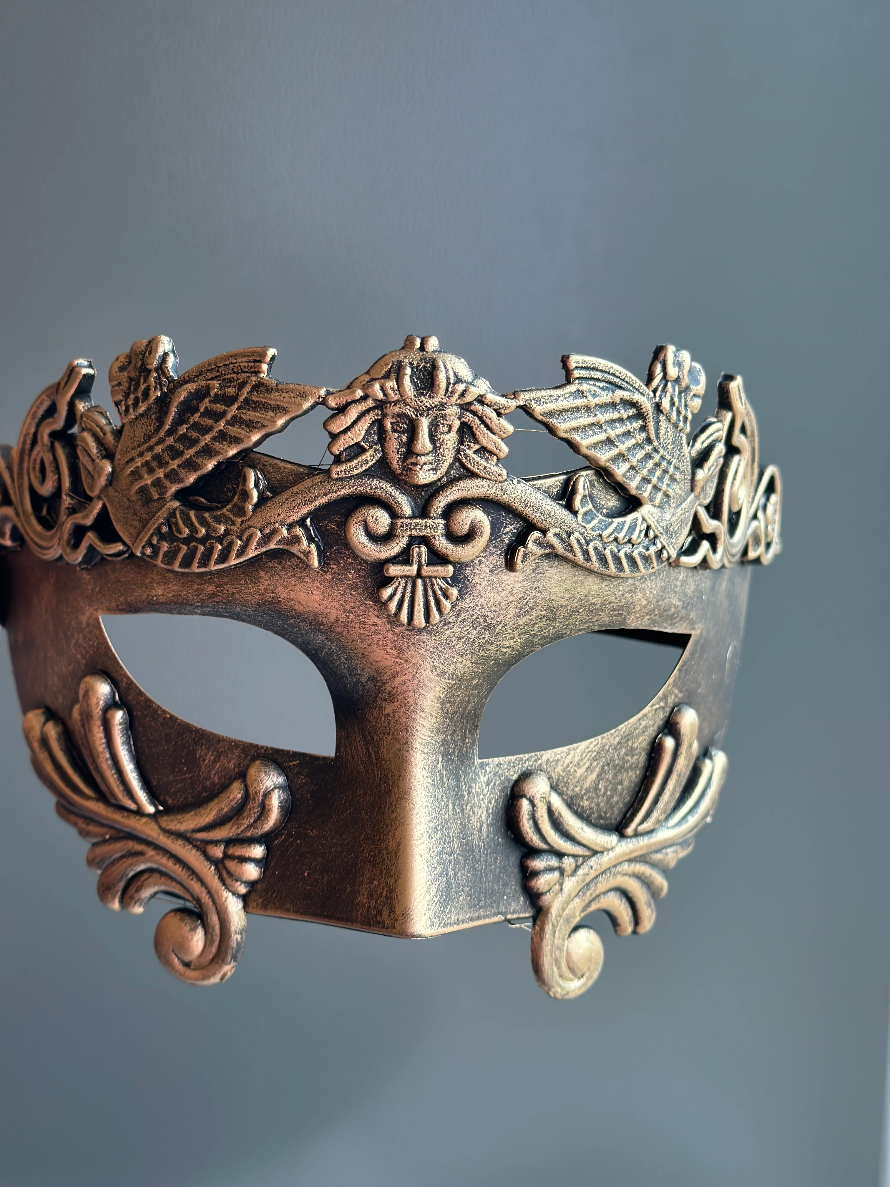 Gladiator Mask - Gold/Black - Image 3