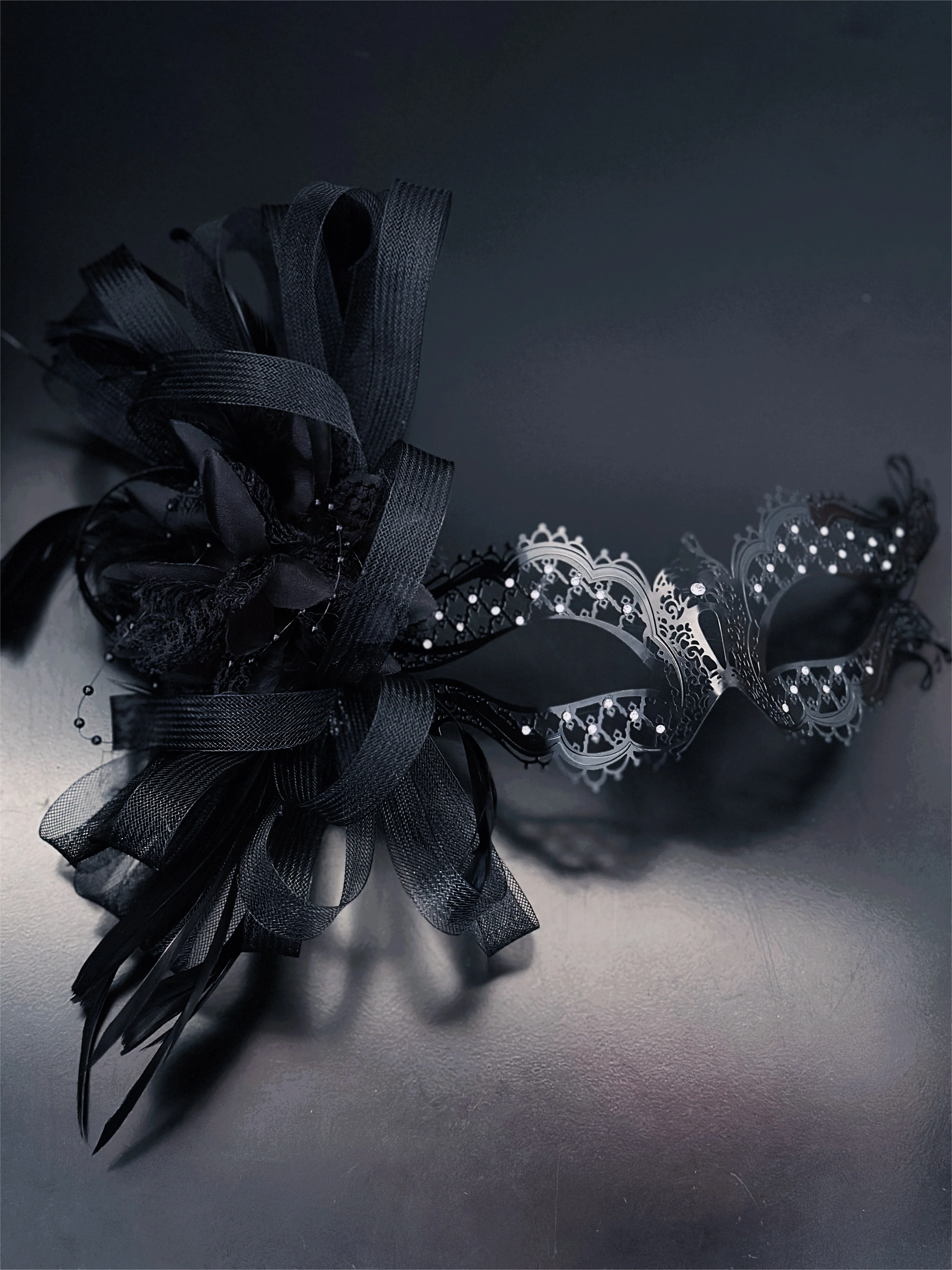 Katherine Mask - Black Tulle Feather - Image 2
