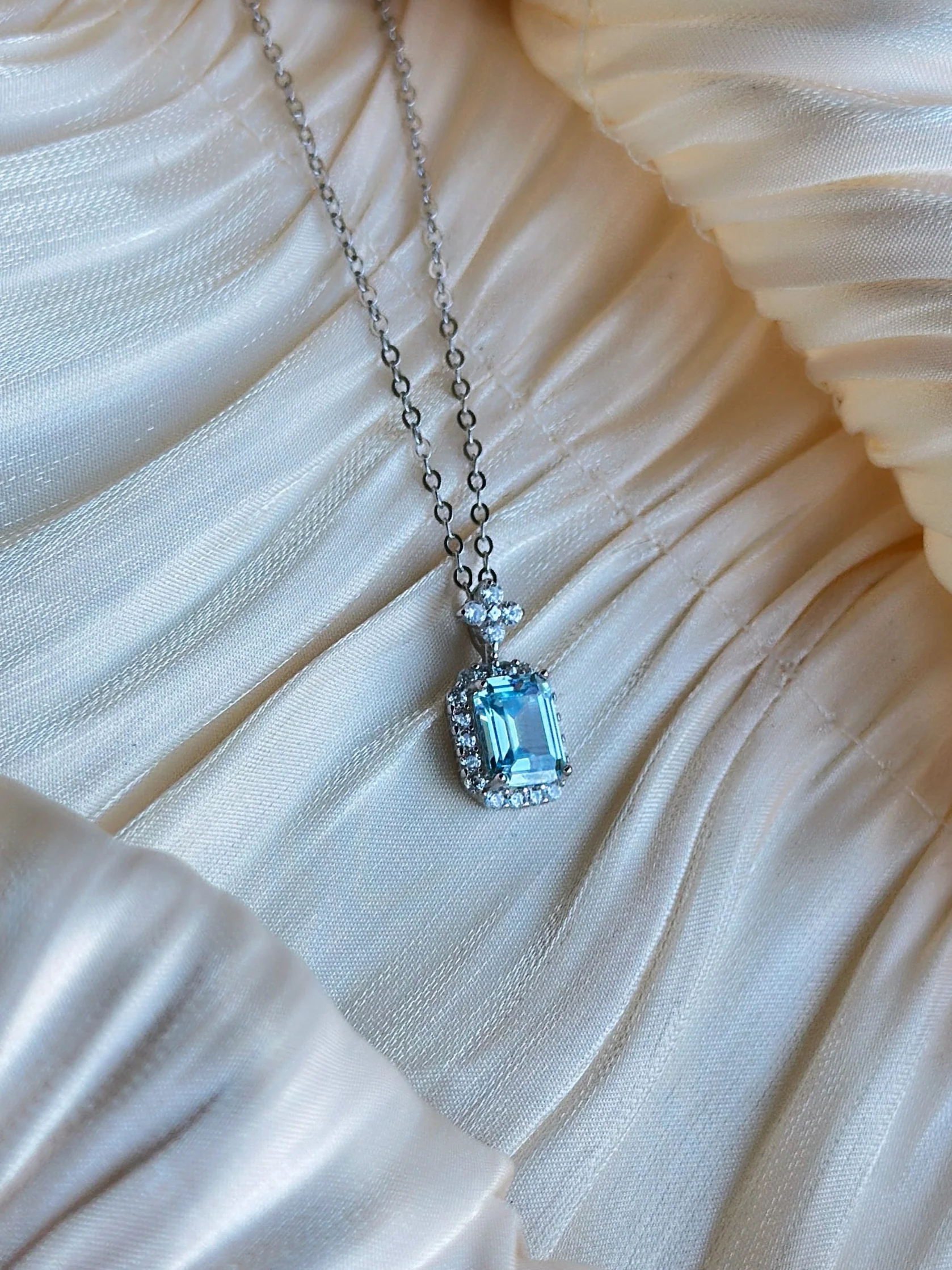 Sabrina - Necklace (Silver/Blue) - Image 2