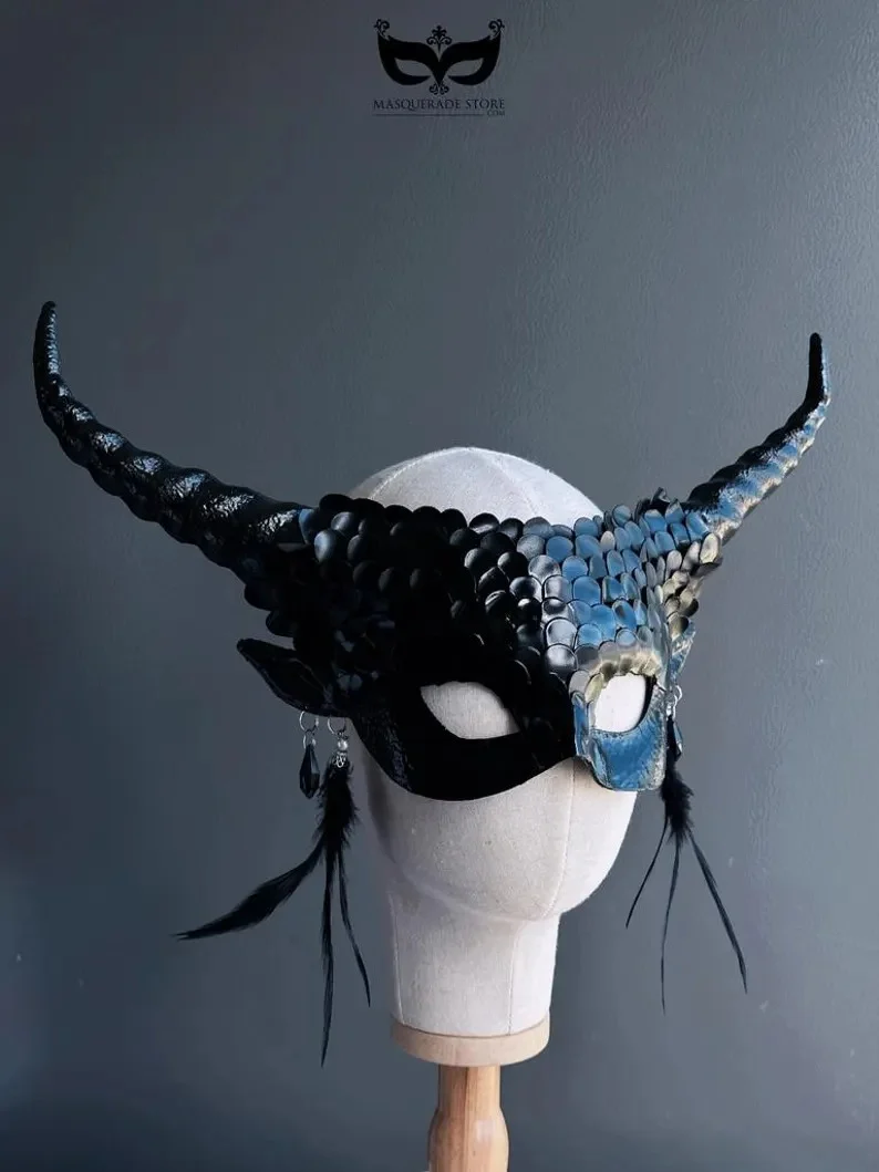 Dragon Nightspire Horn Mask -  Black