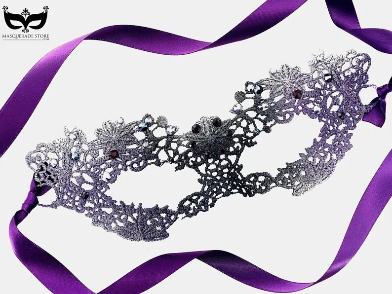 Princess Lace Mask - Purple/Silver