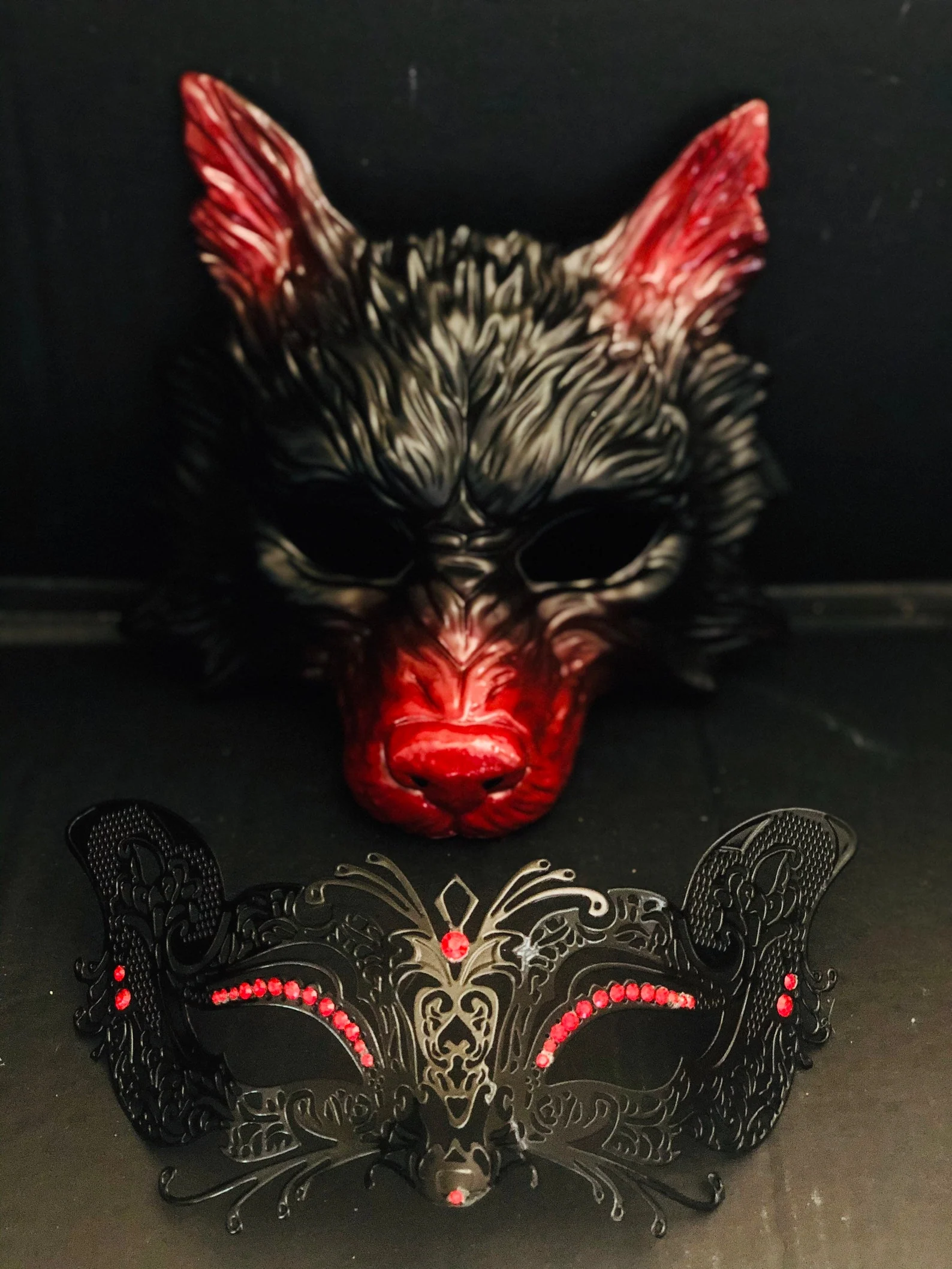 Wolf & Kitty - Black and Red - Image 2