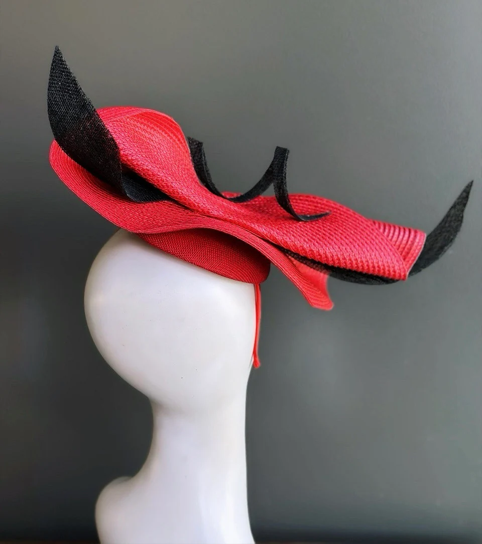 Crimson Bow - Red/Black - Image 4