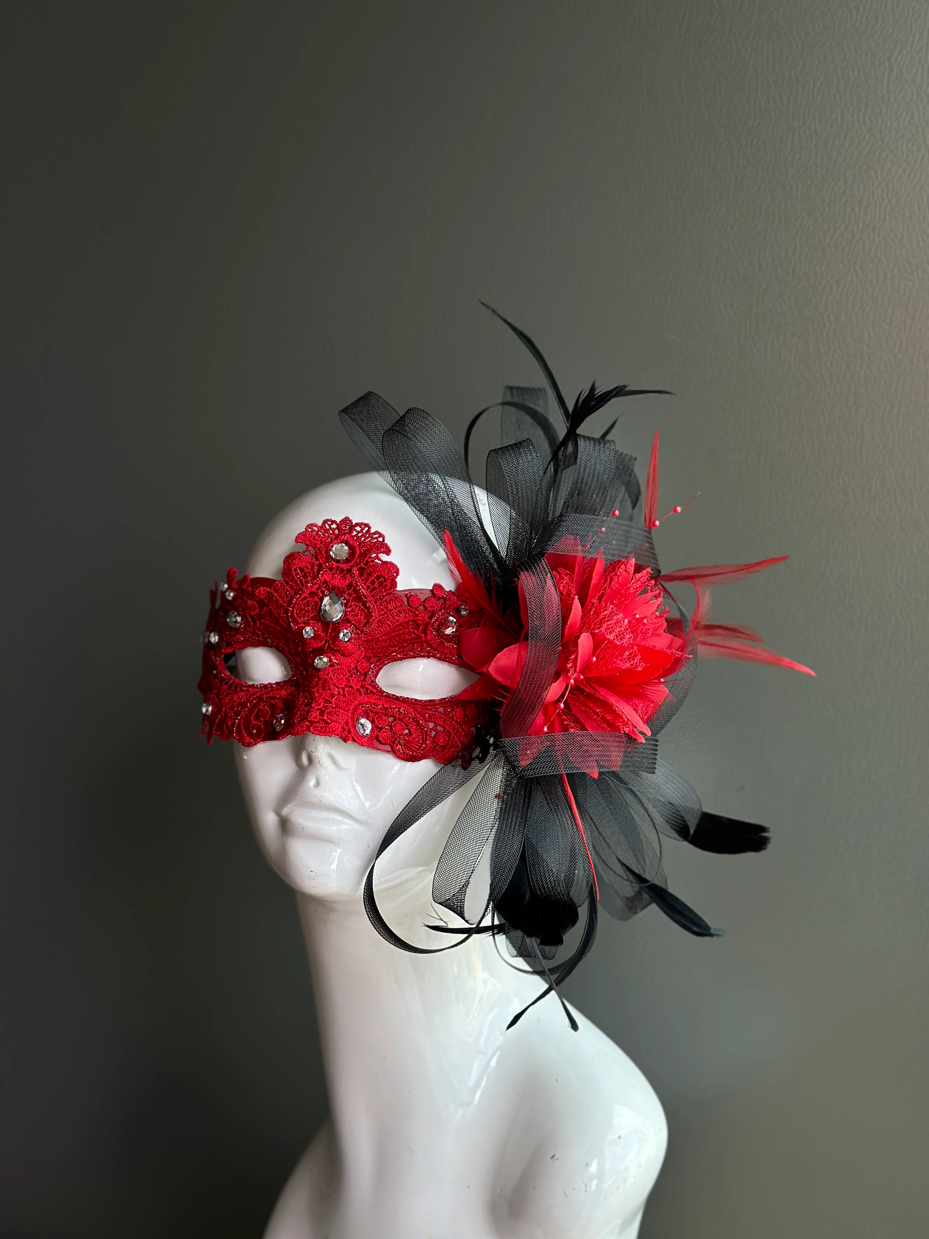 Red Brocade Mask - Red Black Tulle - Image 2
