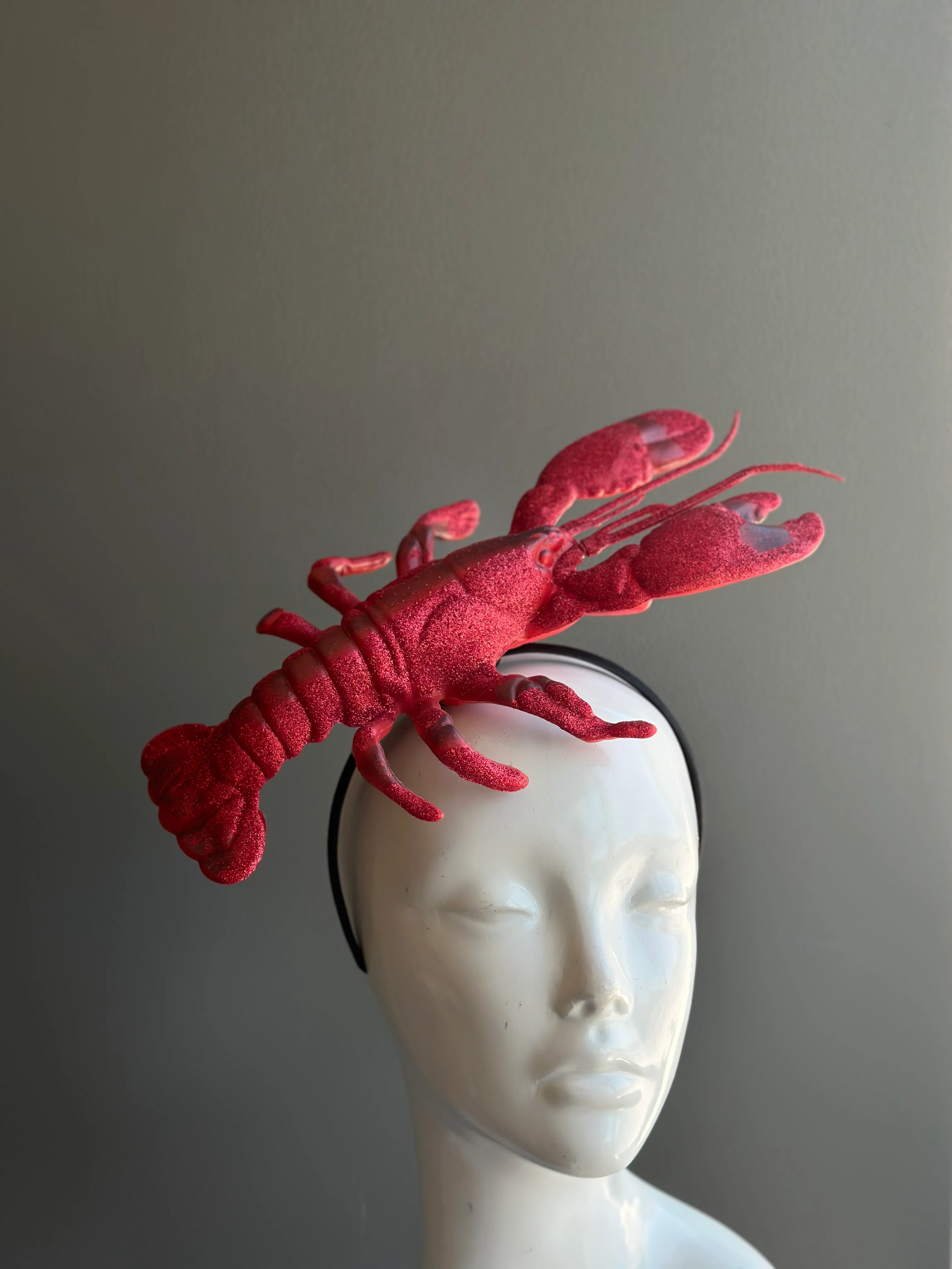 Red Lobster Fascinator - Image 3