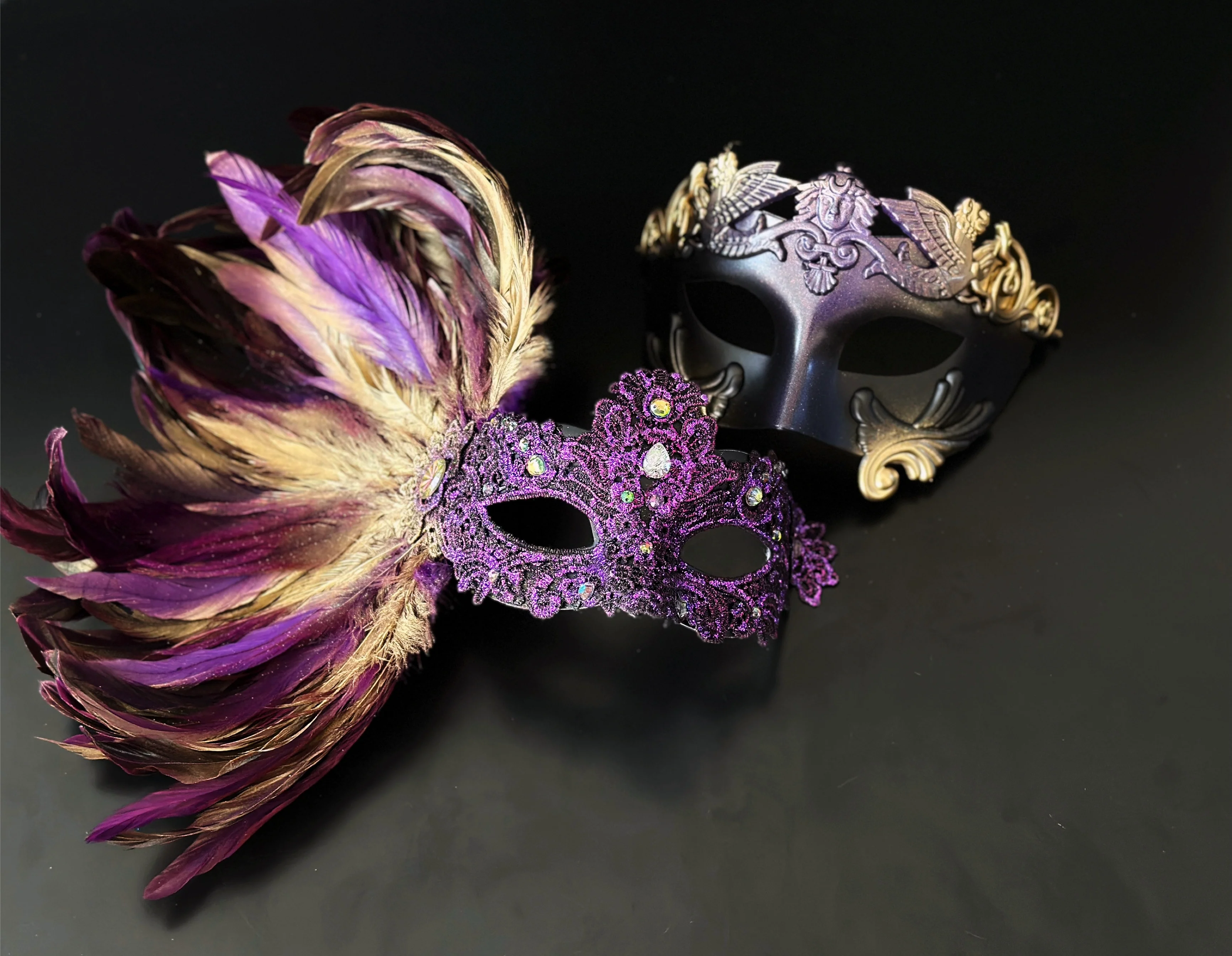 Regal Plume Couples Mask Set - Purple/Gold