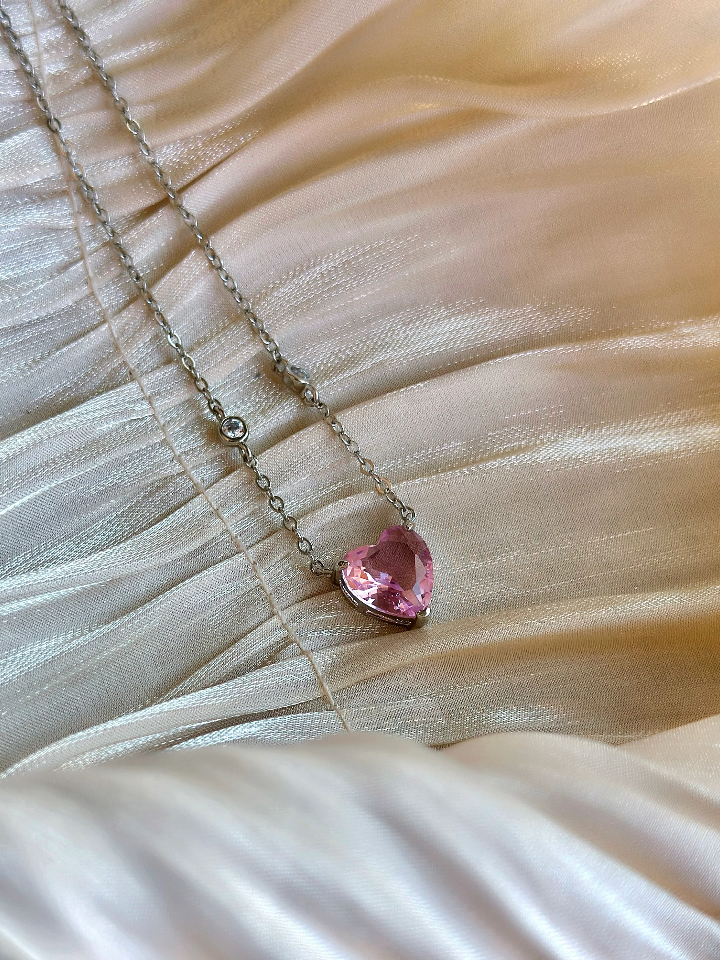 Rosaline Heart - Necklace (Silver/Pink) - Image 2