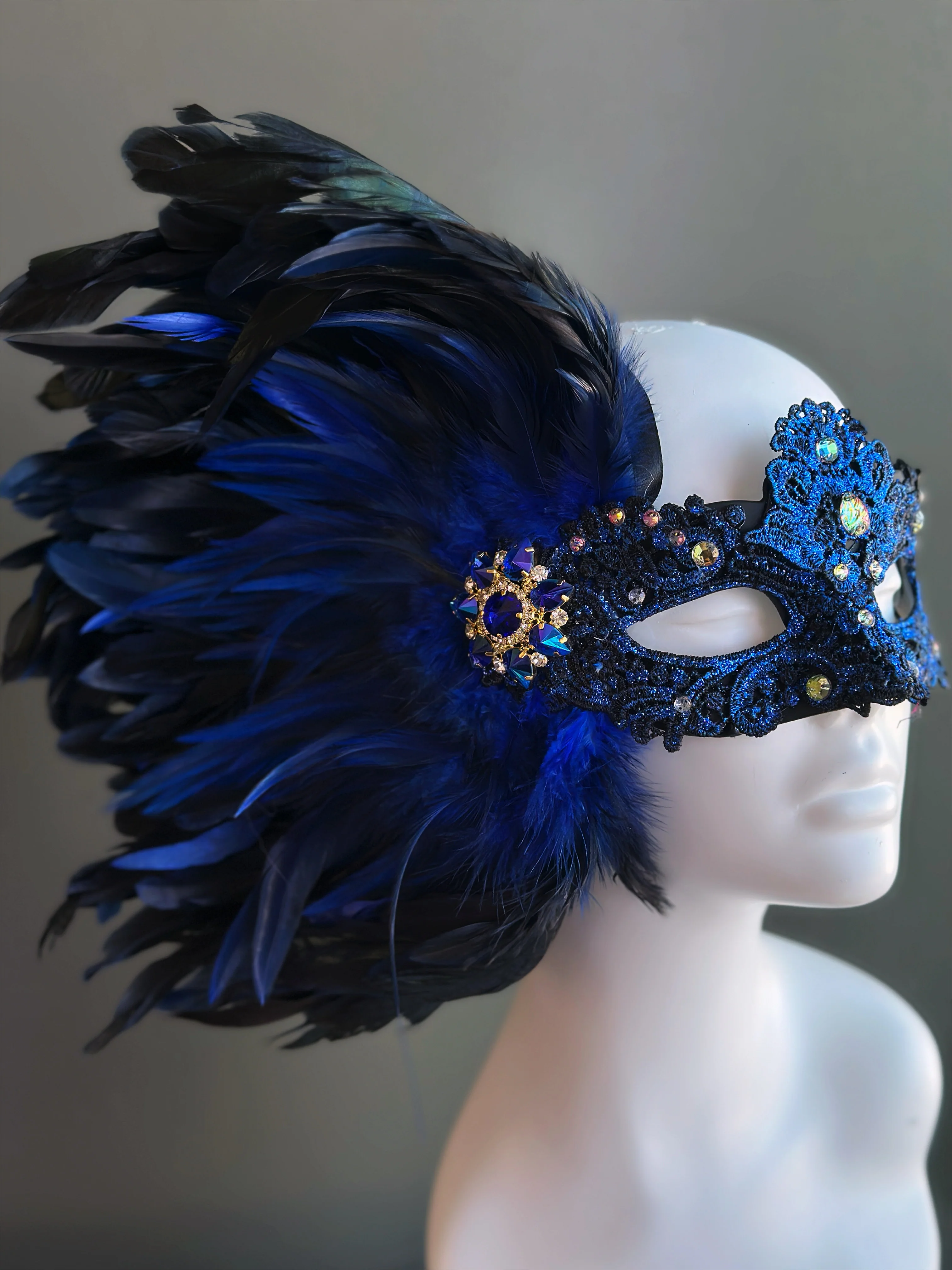 Lux Feather Mask - Blue Black