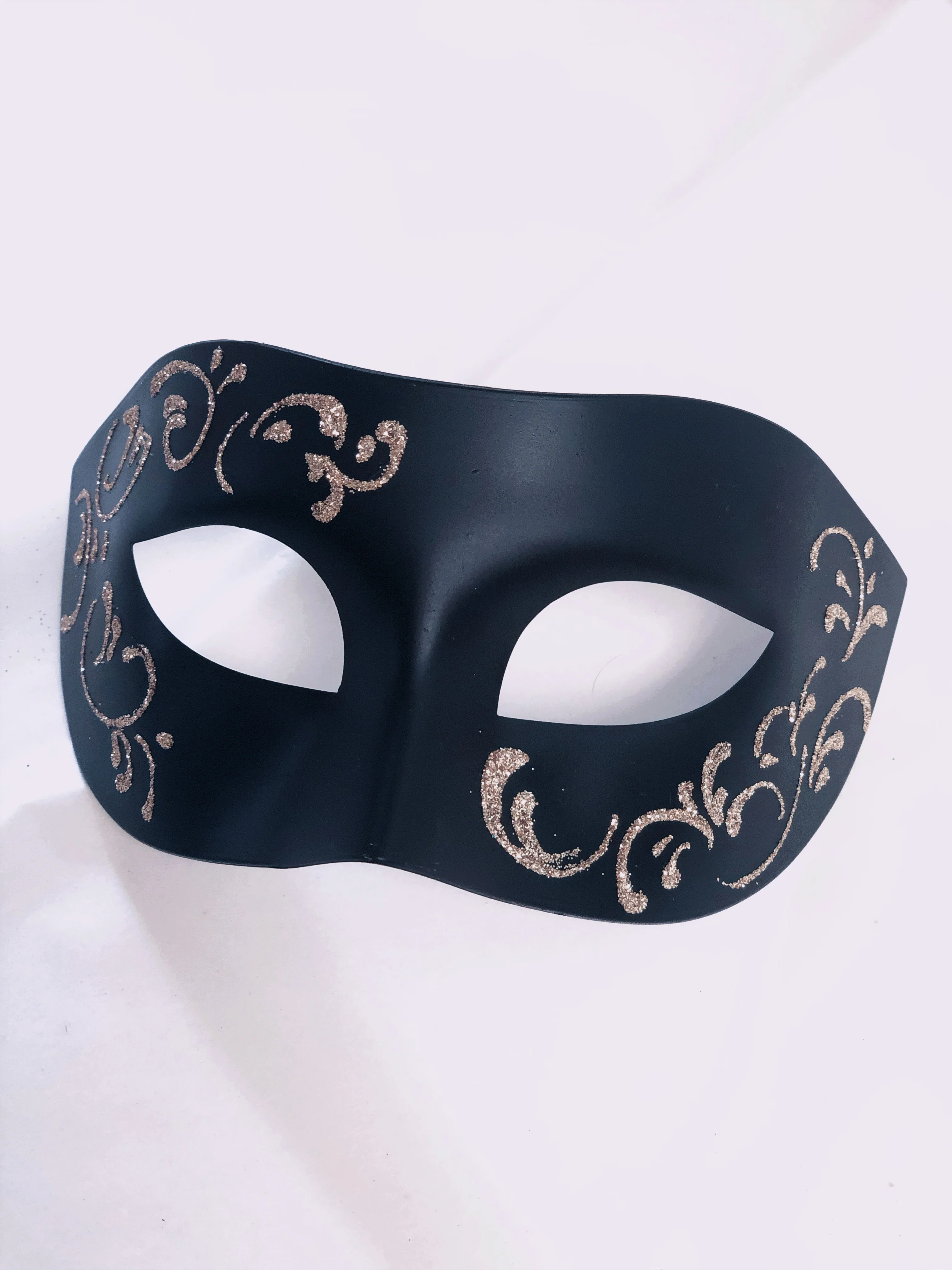 Venetian Filigree  Mask - Black/Gold