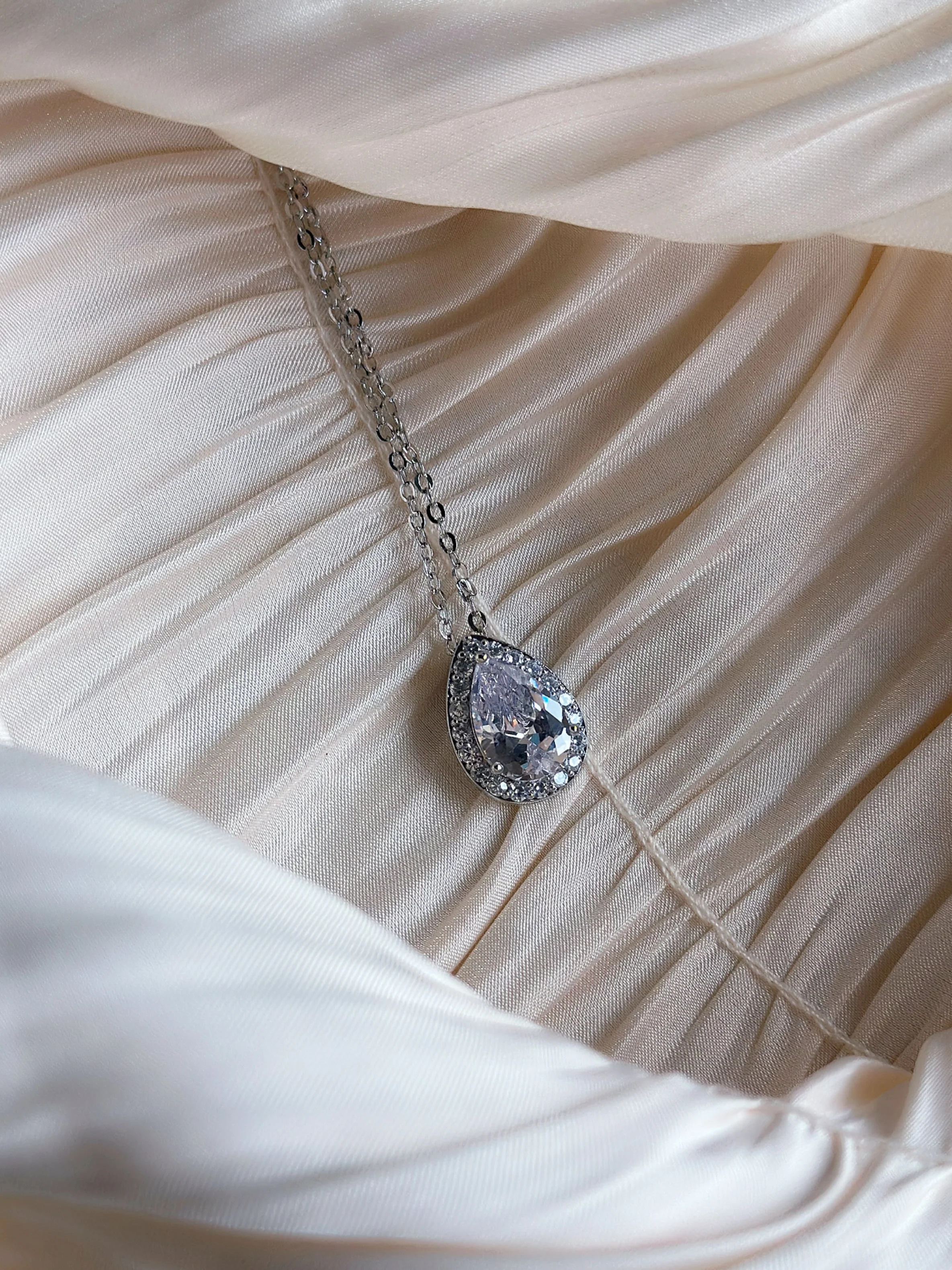 Radiance - Necklace (Silver) - Image 2
